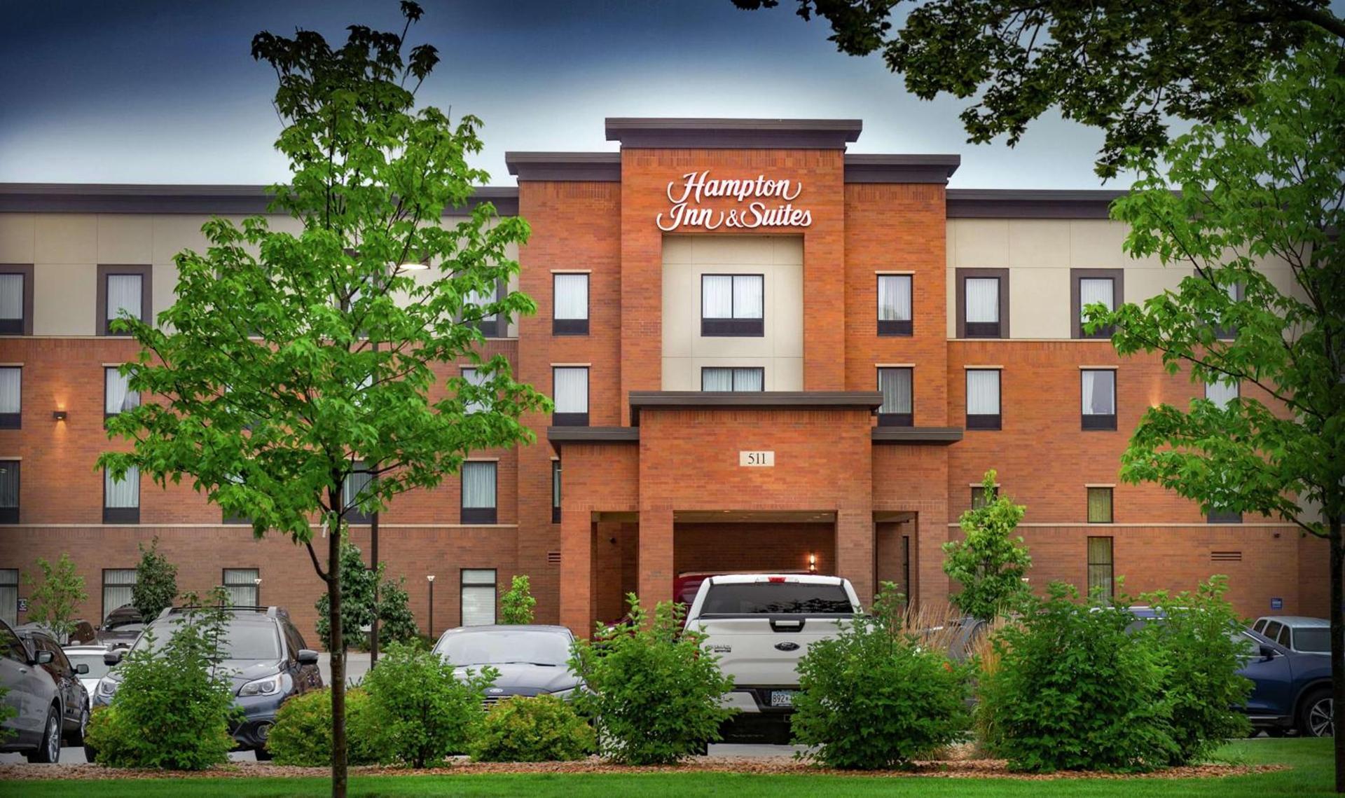 Hampton Inn and Suites La Crosse Downtown photo 3