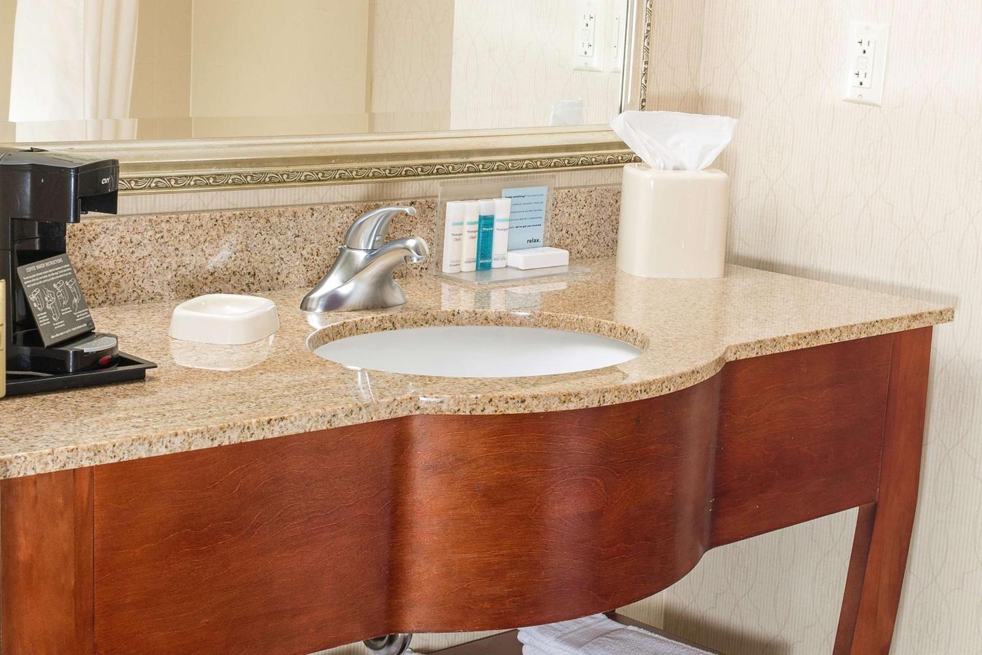 Hampton Inn Littleton photo 25