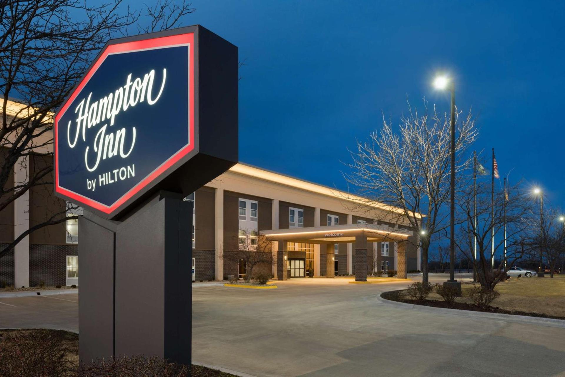 Hampton Inn Lawrence photo 3