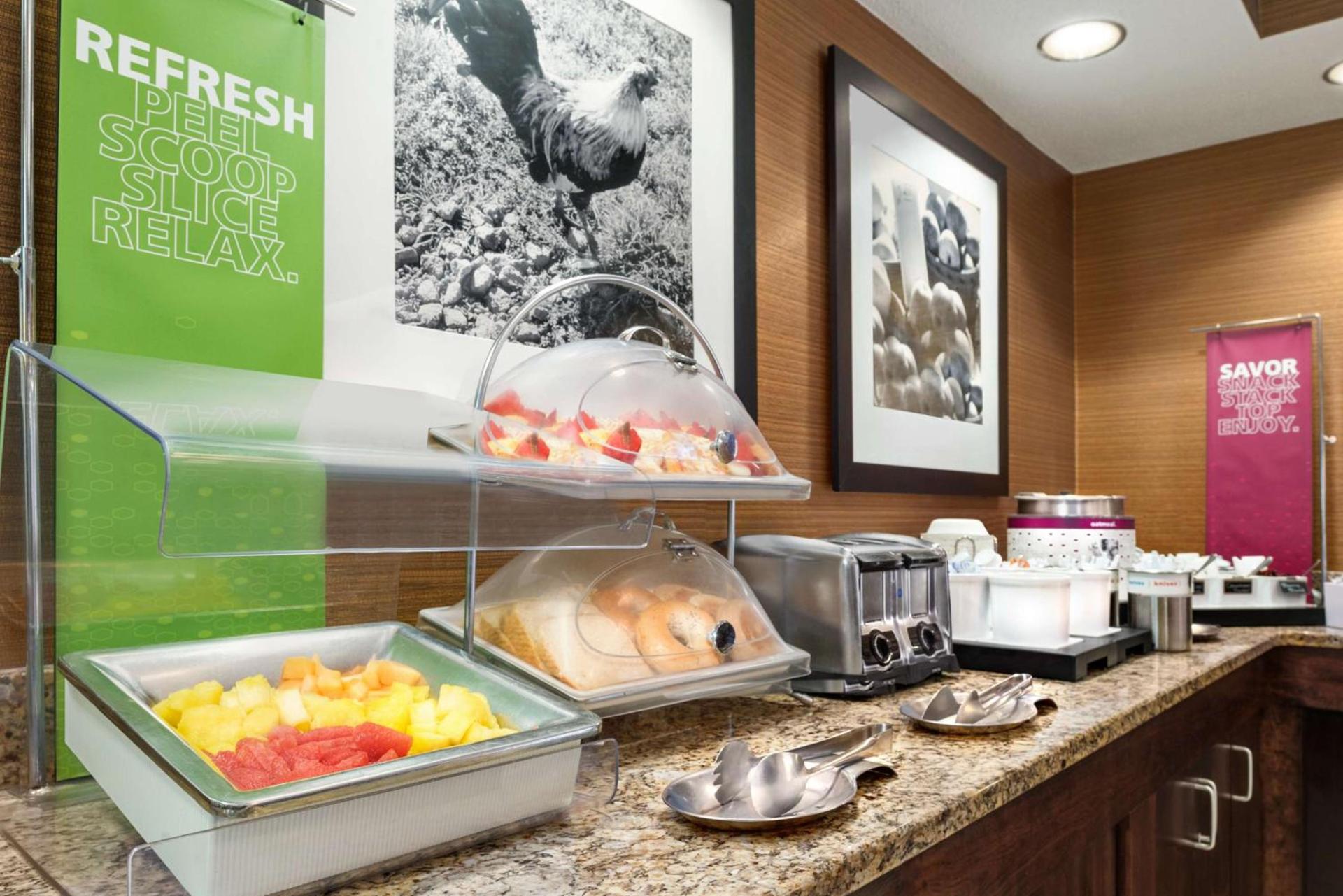 Hampton Inn Lawrence photo 14