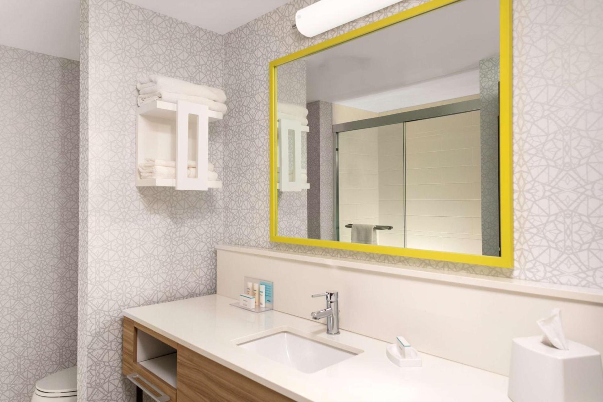 Hampton Inn Gretna - Smith Mountain Lake photo 13