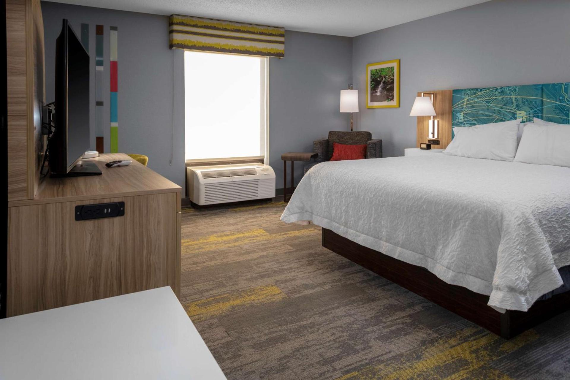 Hampton Inn Gretna - Smith Mountain Lake photo 20