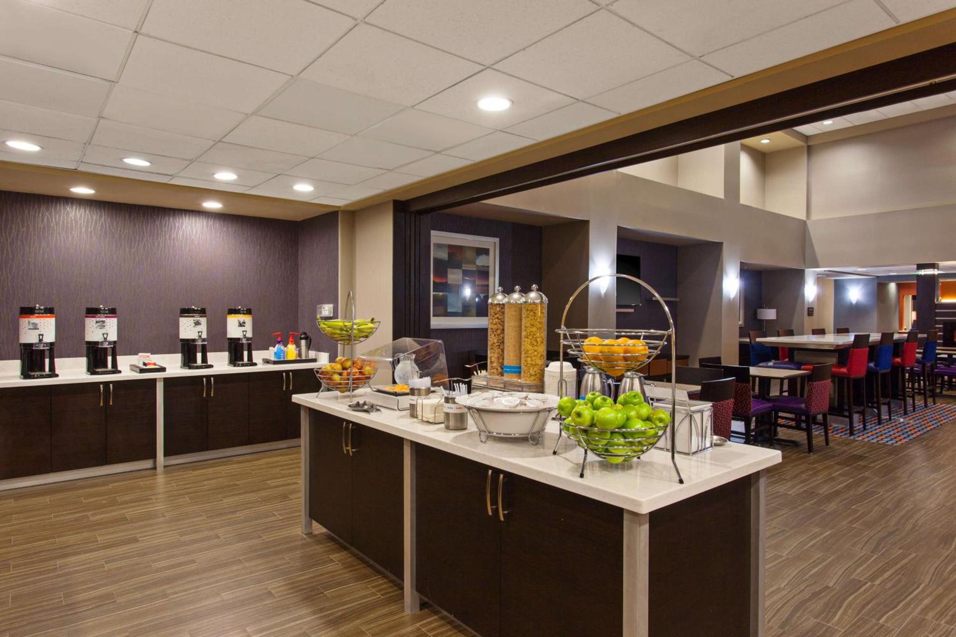 Hampton Inn and Suites Merced photo 5
