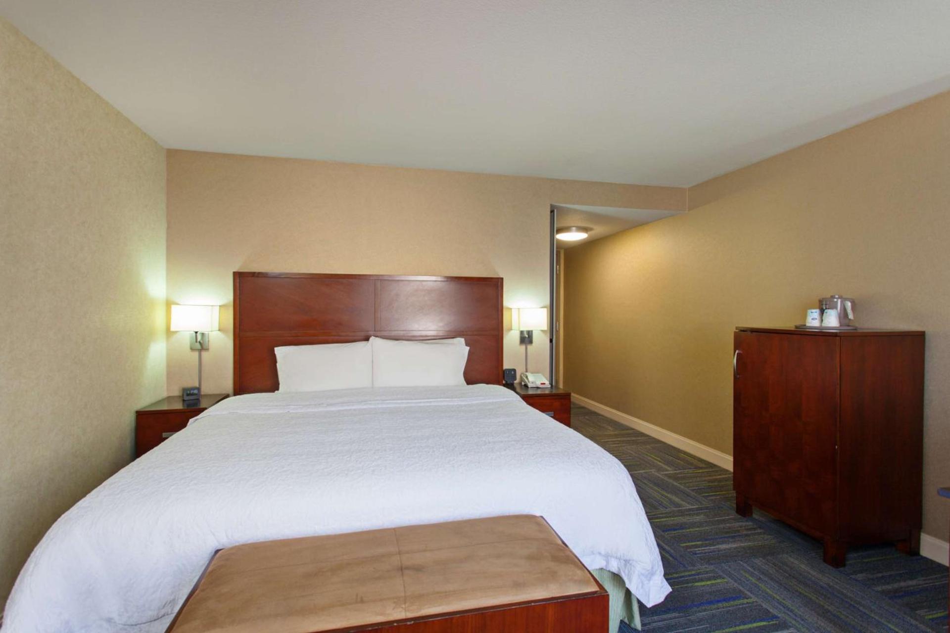 Hampton Inn and Suites Merced photo 10