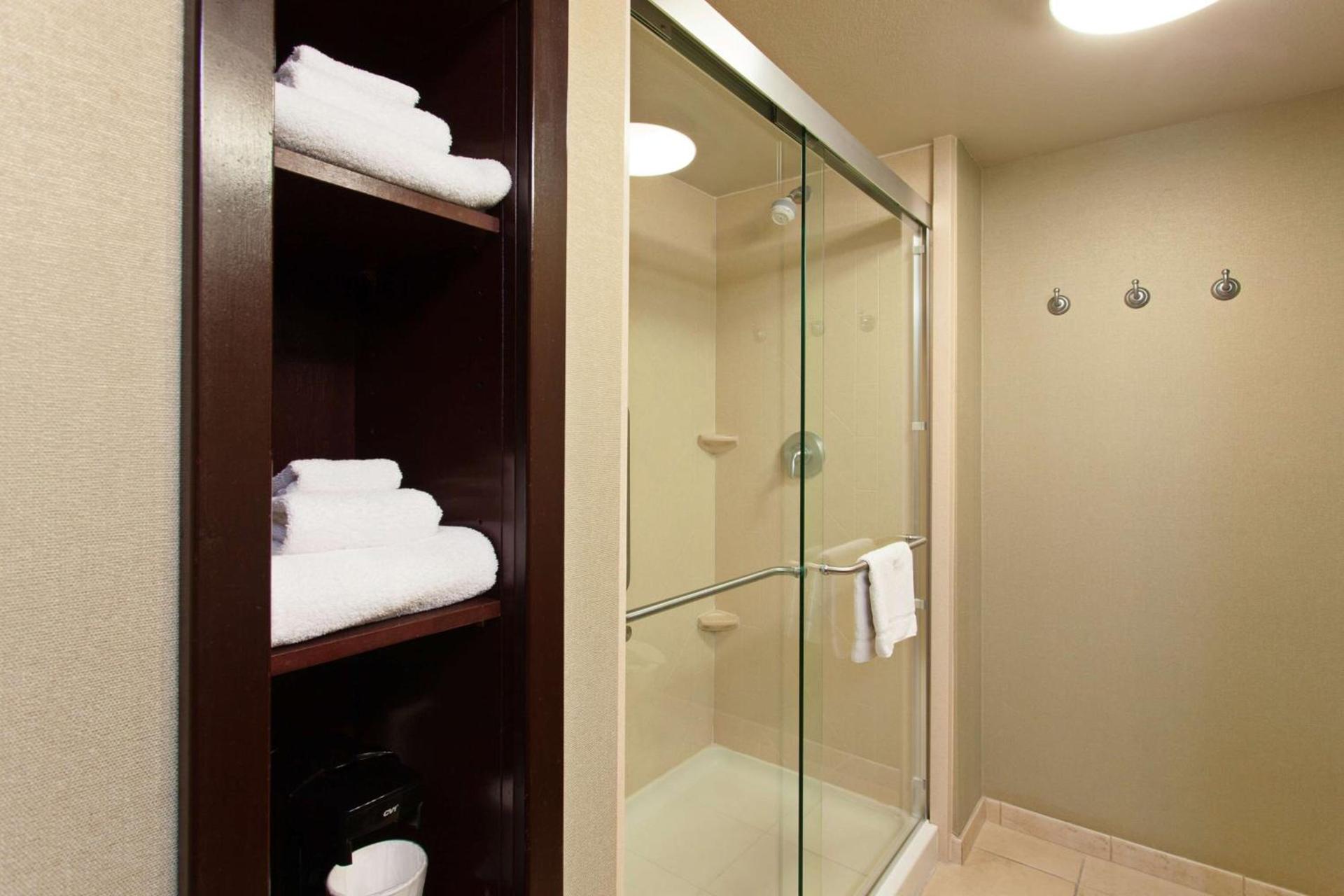 Hampton Inn and Suites Merced photo 21