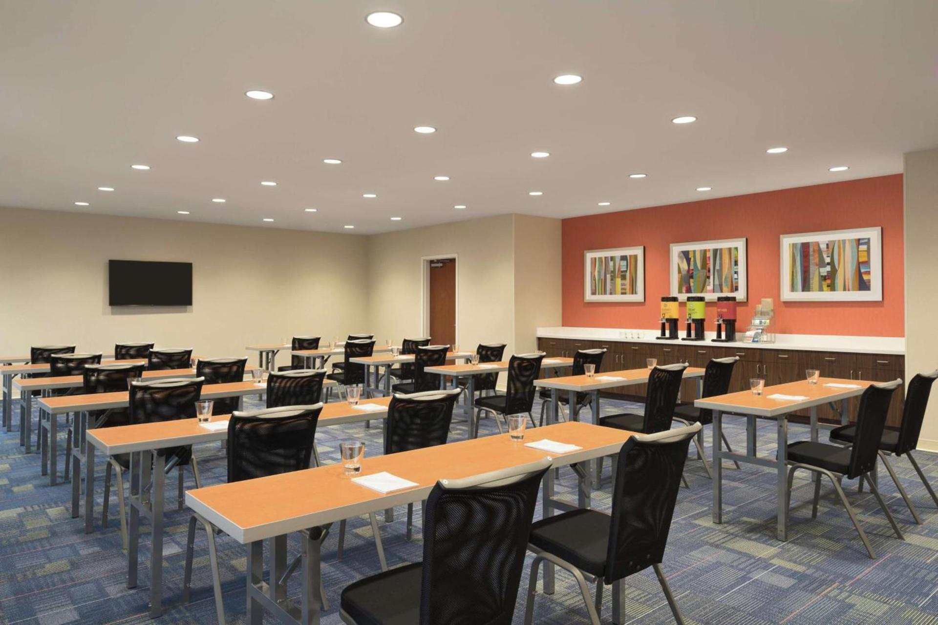 Home2 Suites By Hilton Leavenworth Downtown photo 18