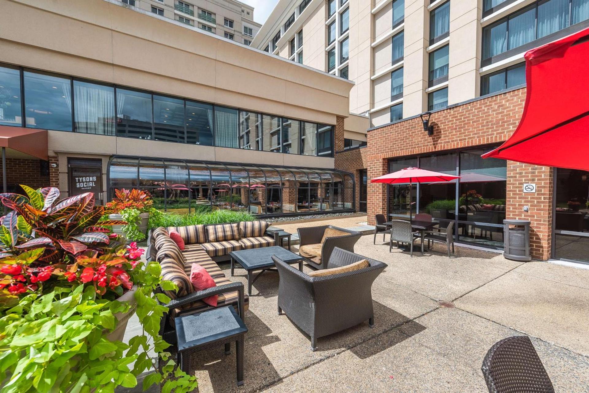 DoubleTree by Hilton McLean Tysons photo 50