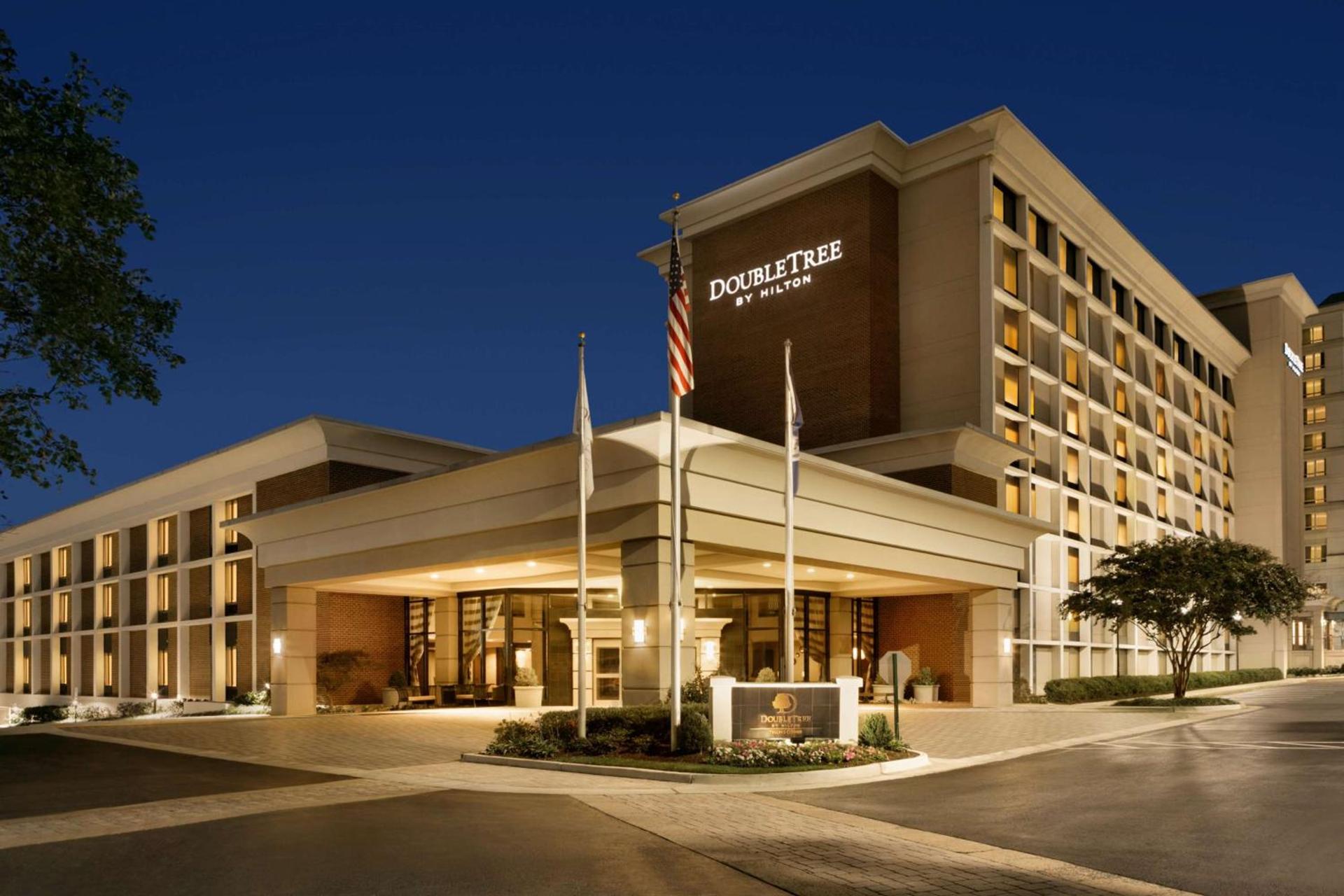 DoubleTree by Hilton McLean Tysons photo 3