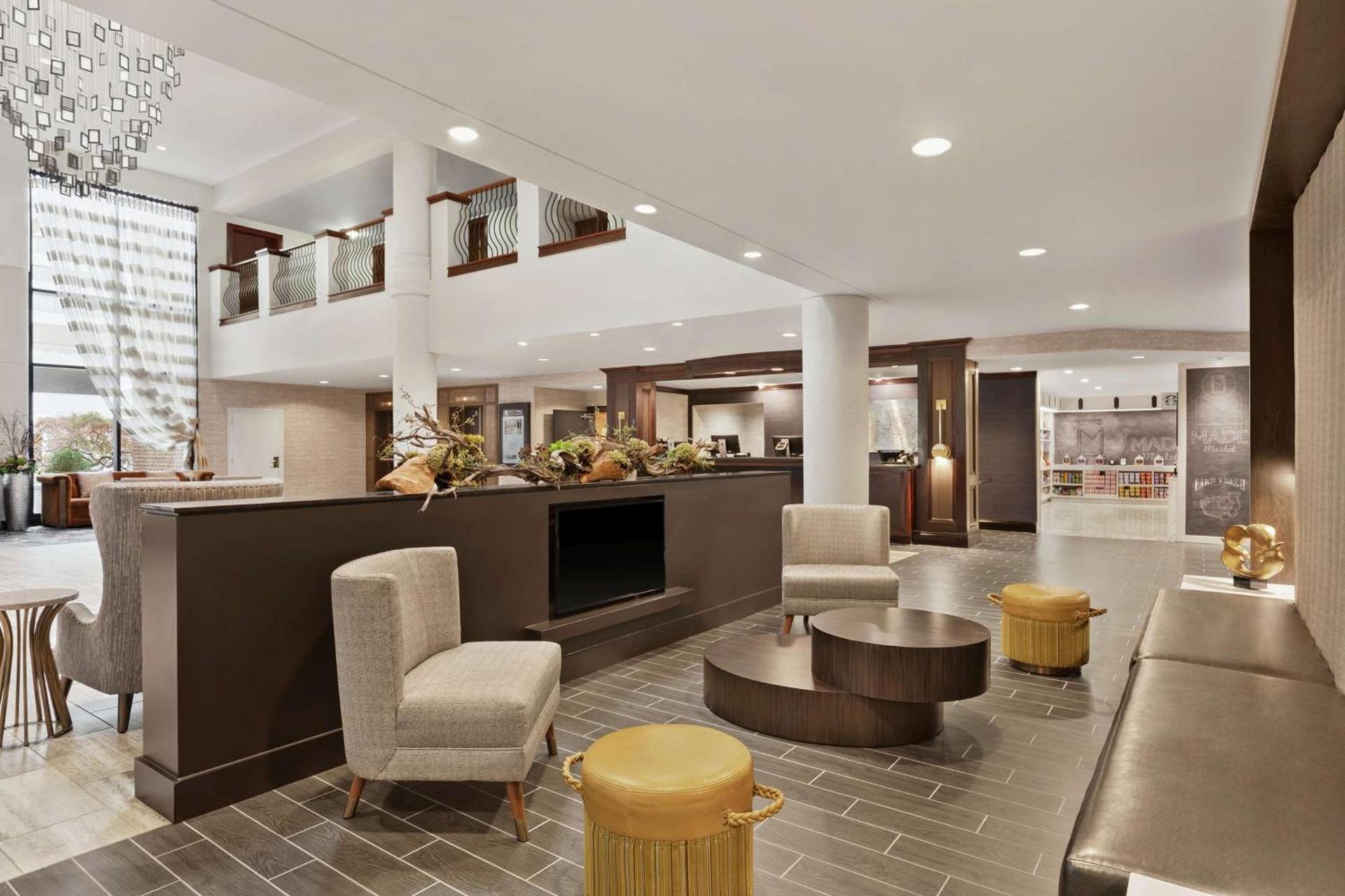 DoubleTree by Hilton McLean Tysons photo 51