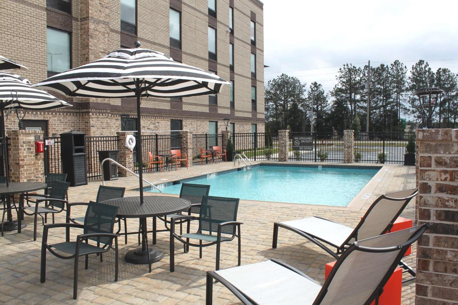 Hampton Inn Forsyth photo 5
