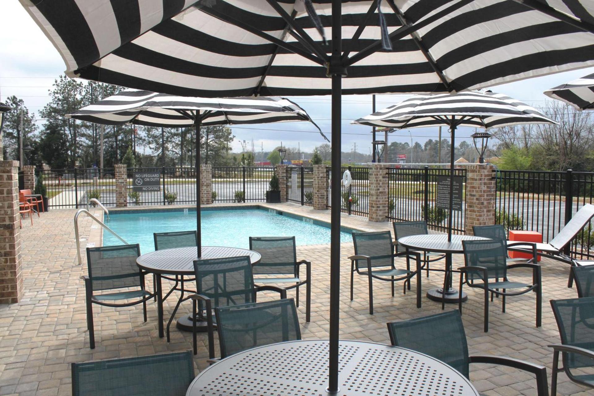 Hampton Inn Forsyth photo 6