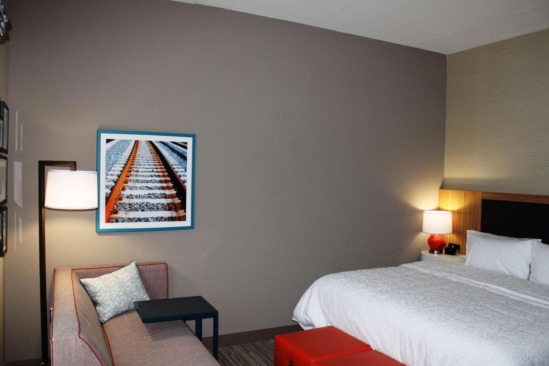 Hampton Inn Forsyth photo 17