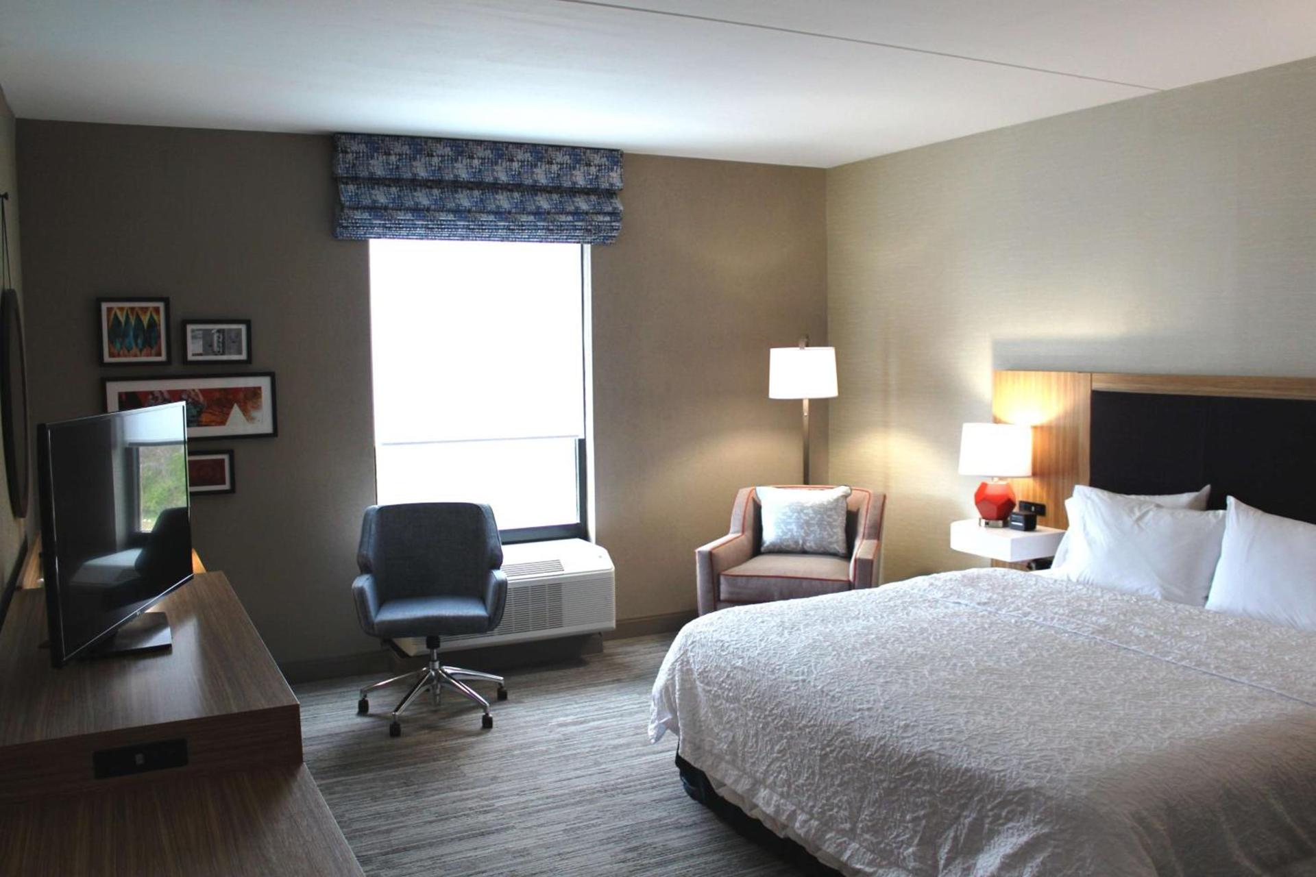 Hampton Inn Forsyth photo 45