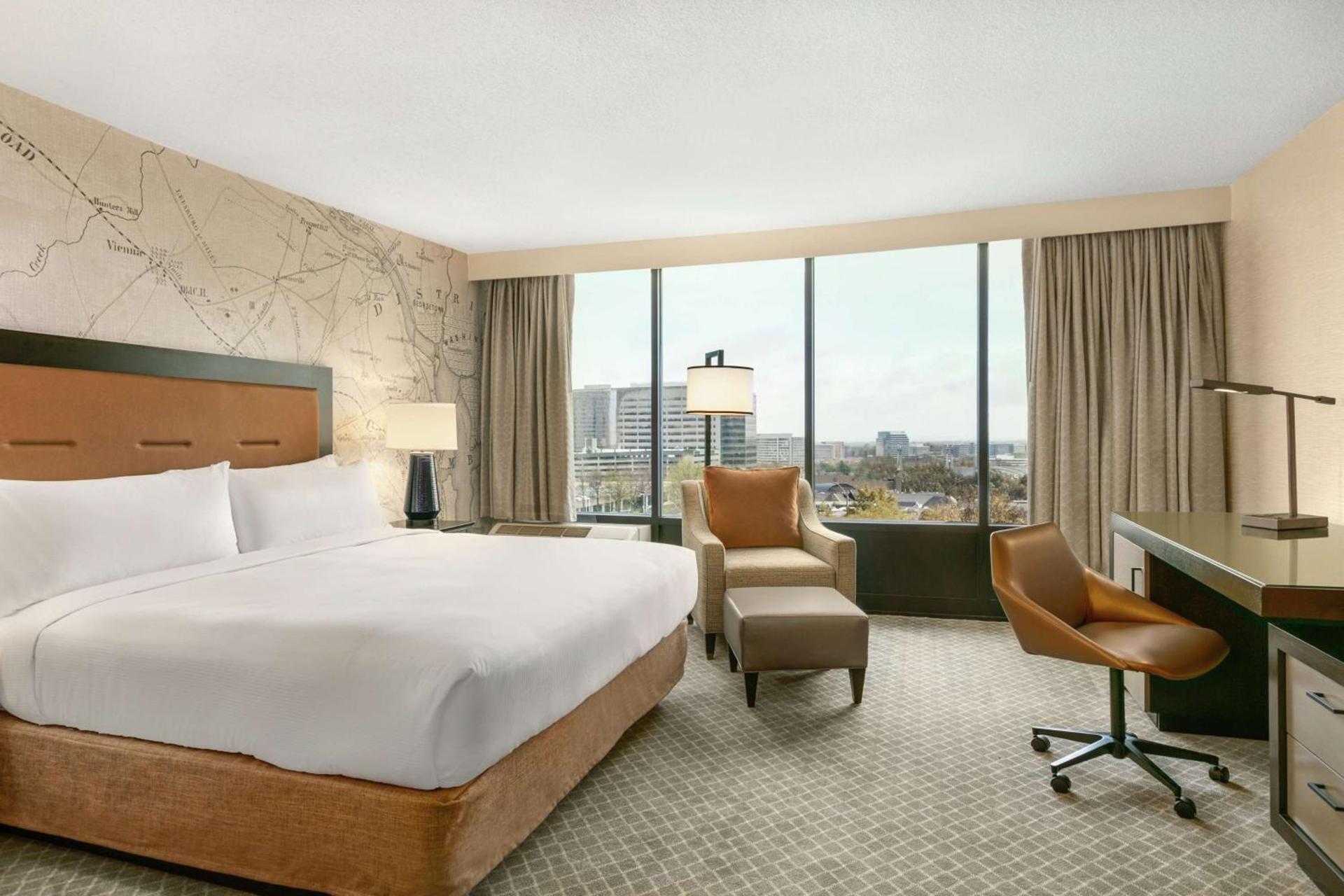 DoubleTree by Hilton McLean Tysons photo 20
