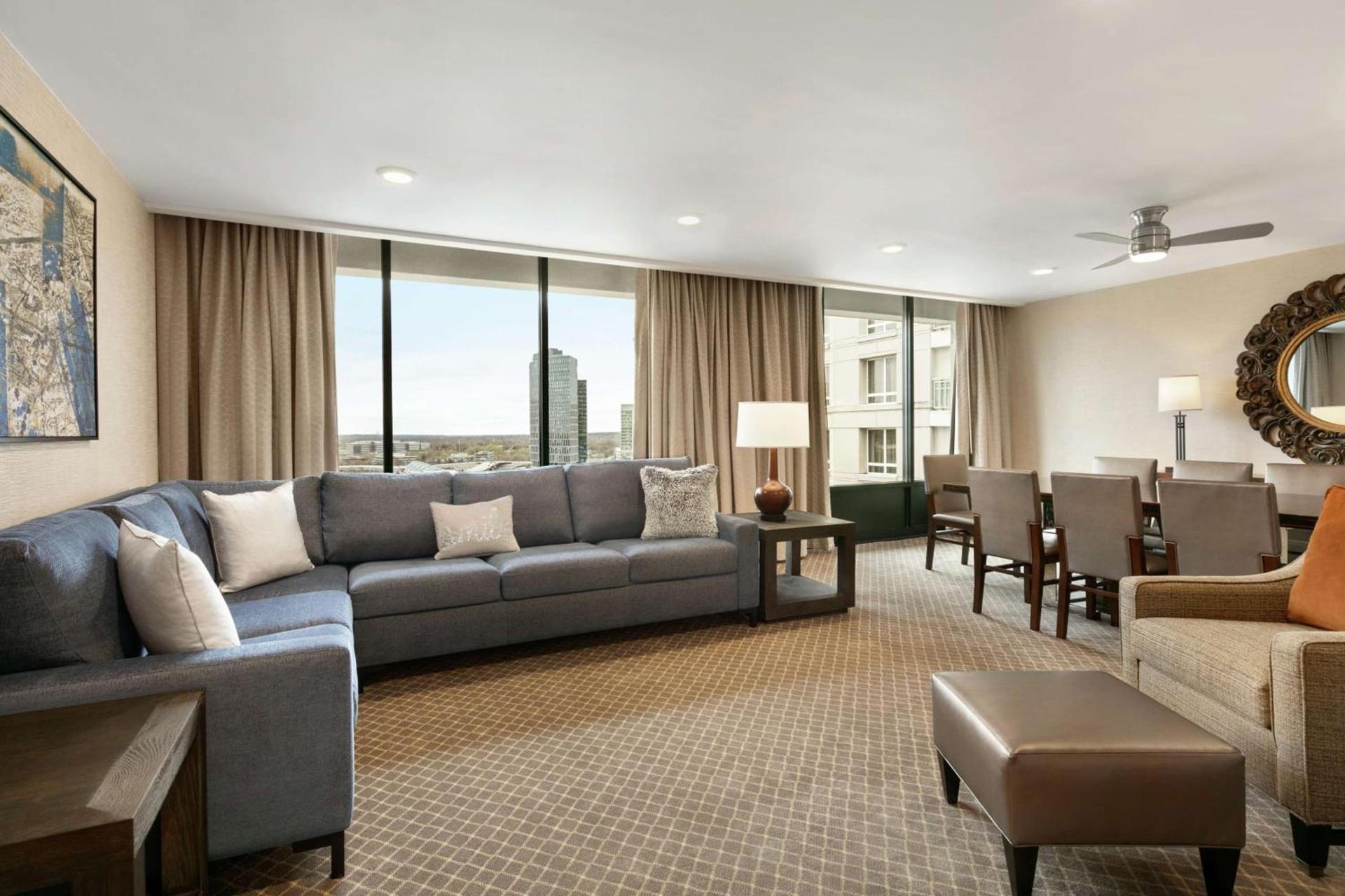 DoubleTree by Hilton McLean Tysons photo 22