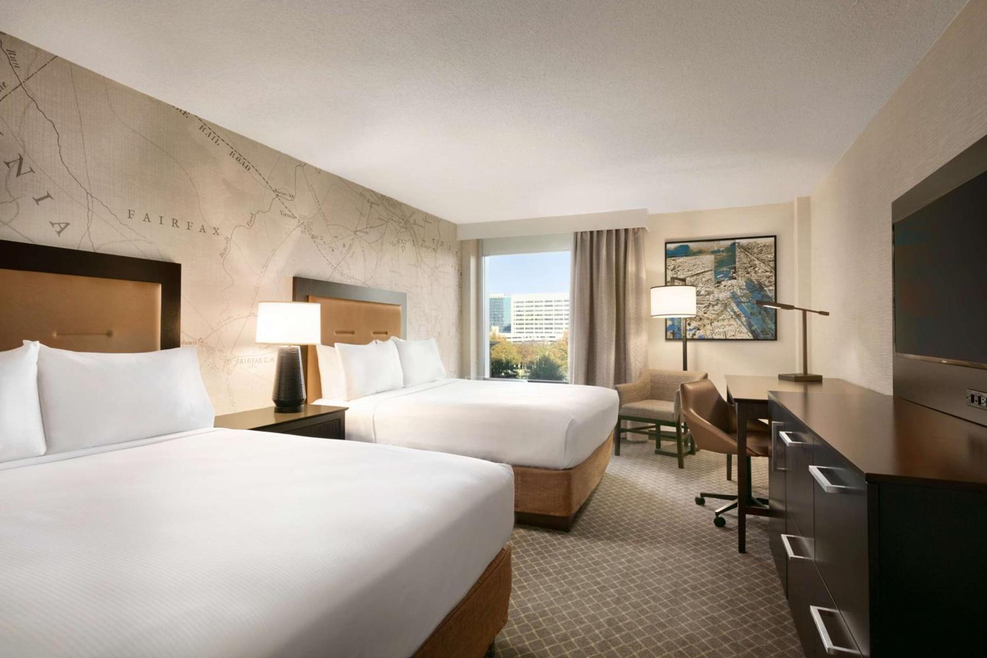 DoubleTree by Hilton McLean Tysons photo 29