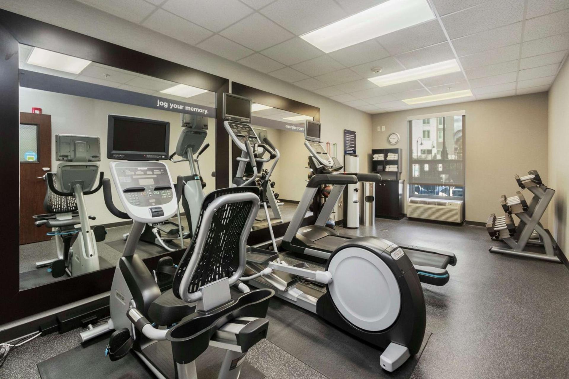 Hampton Inn & Suites Orlando-Apopka photo 25