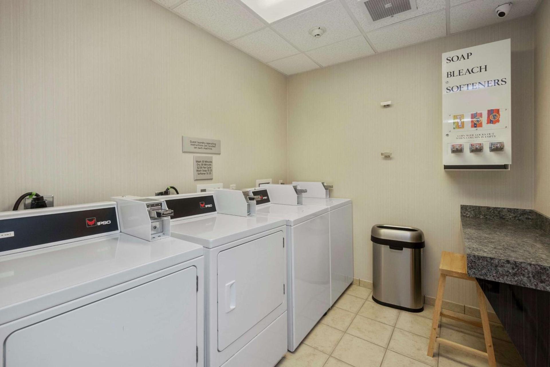 Hampton Inn & Suites Orlando-Apopka photo 34