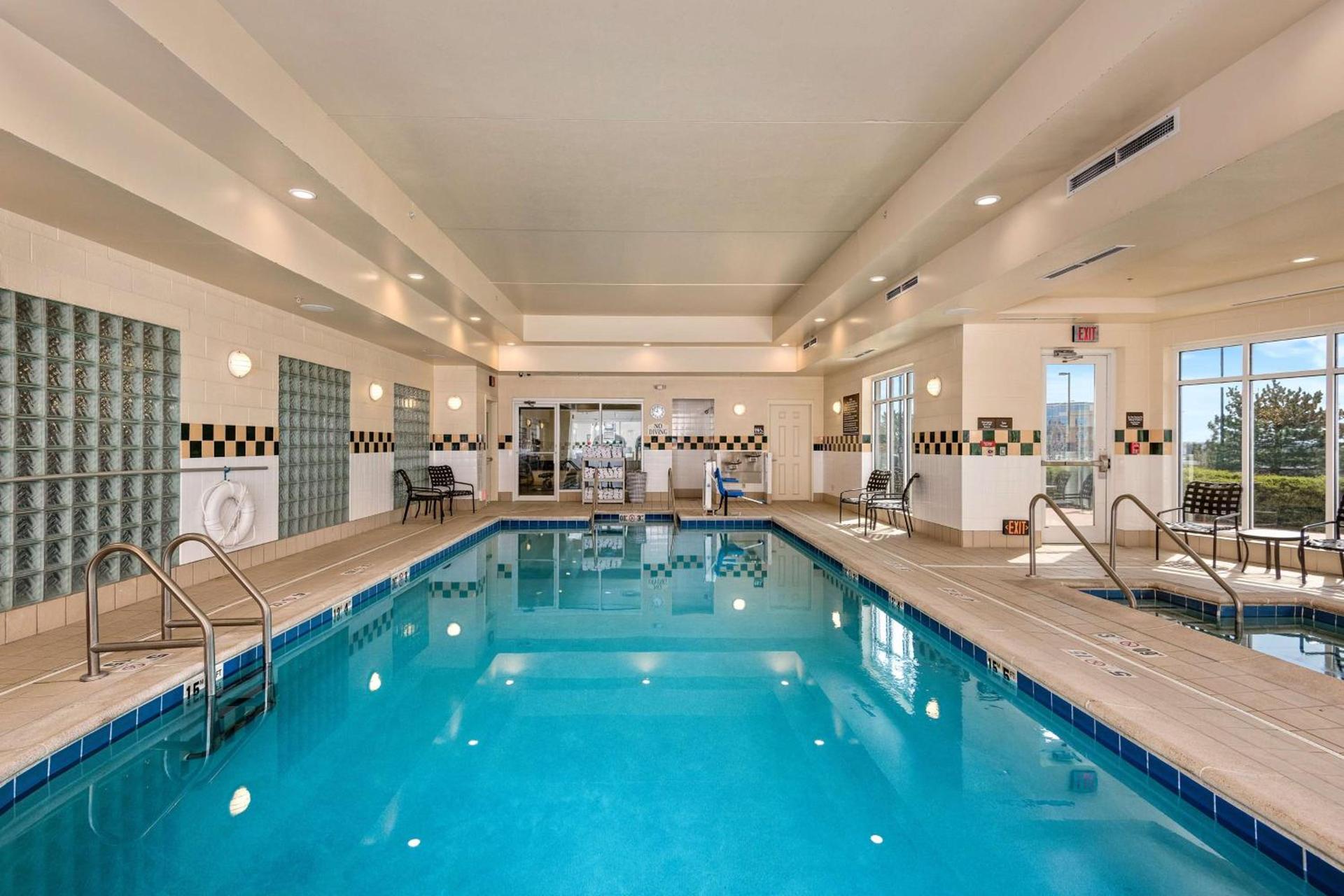 Hilton Garden Inn Overland Park photo 8