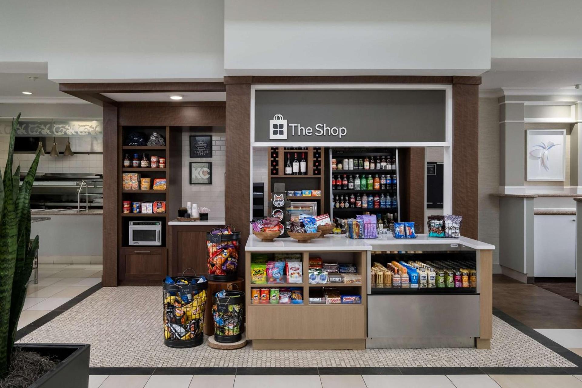 Hilton Garden Inn Overland Park photo 10