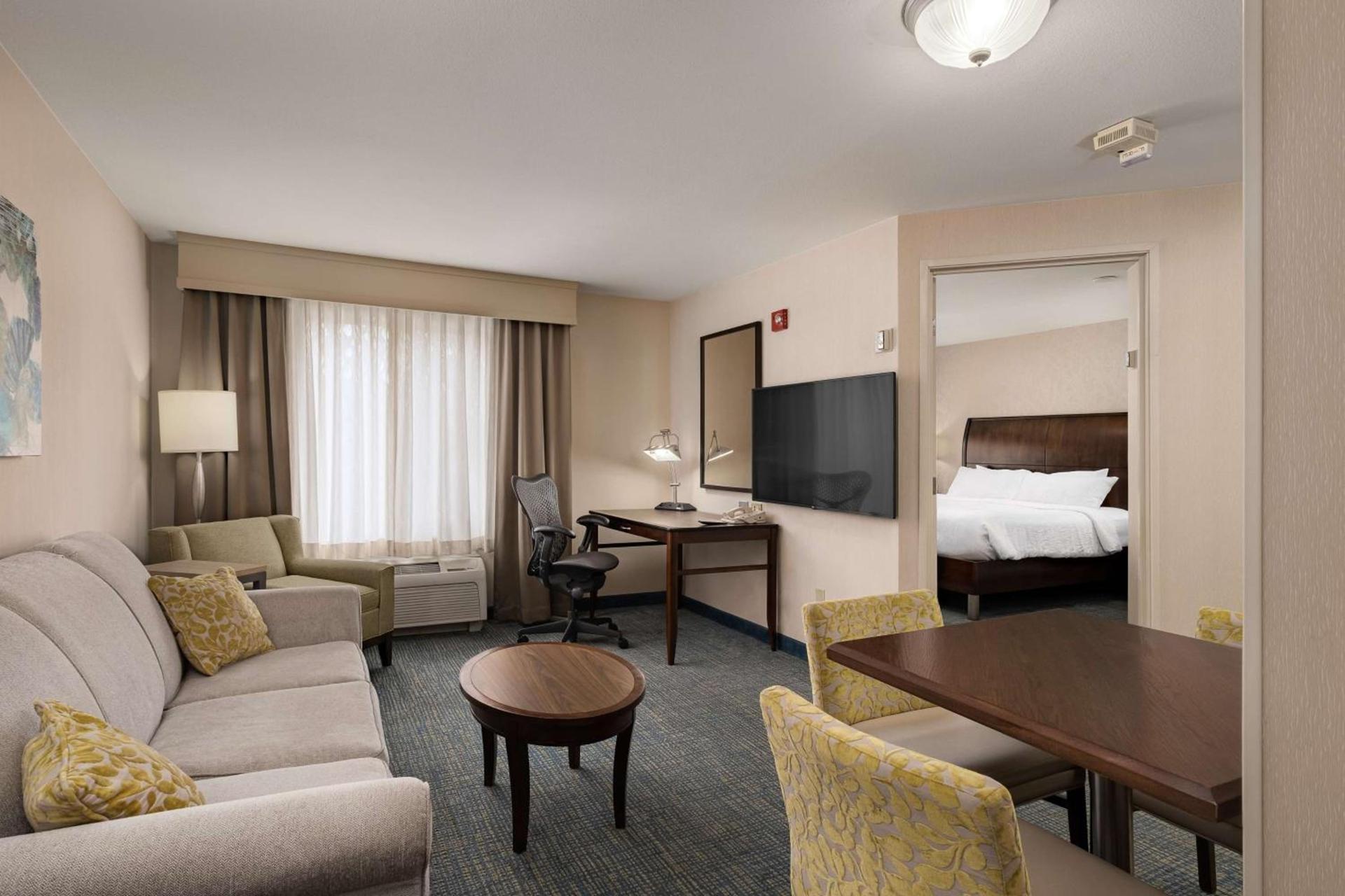 Hilton Garden Inn Overland Park photo 12