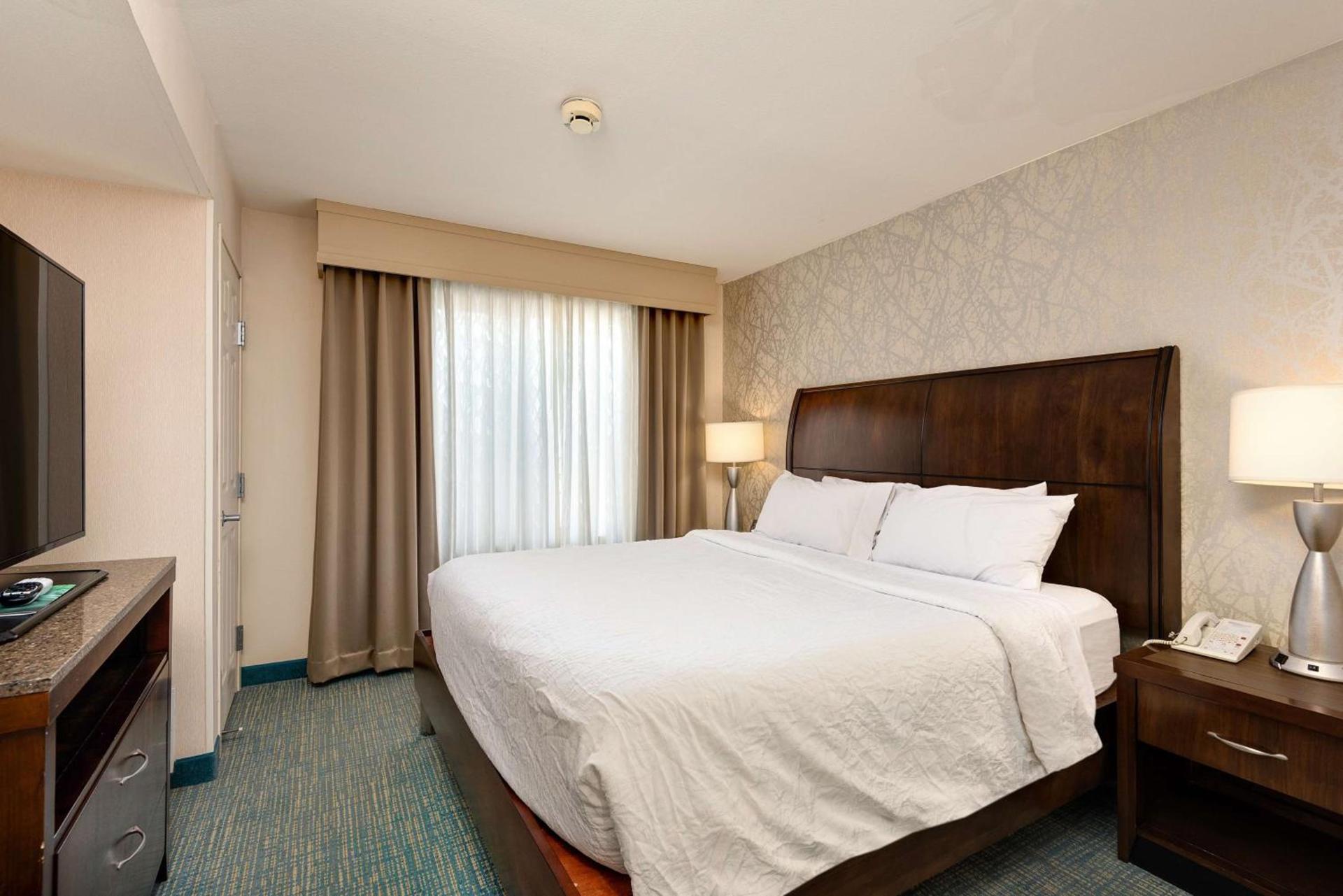 Hilton Garden Inn Overland Park photo 16