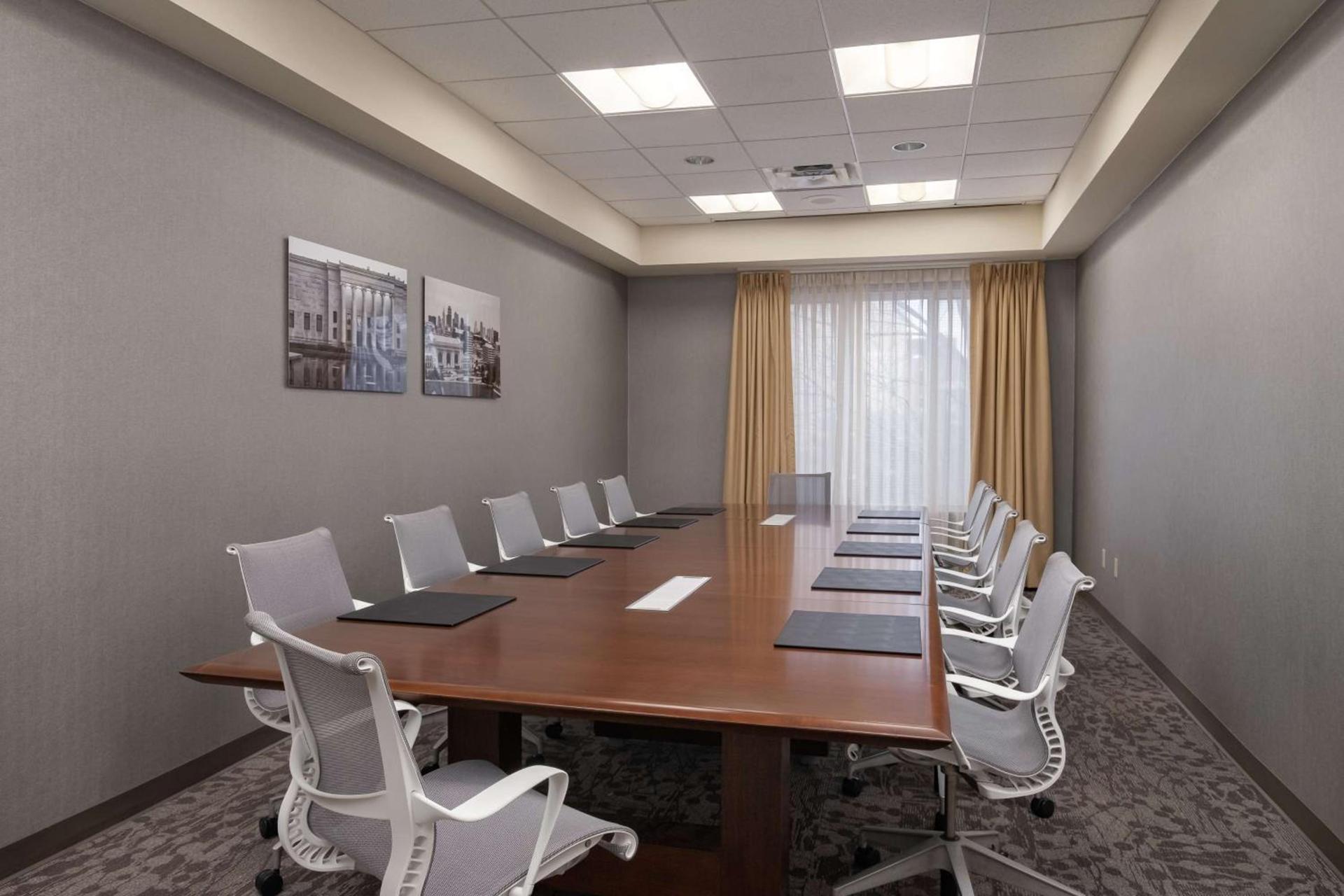 Hilton Garden Inn Overland Park photo 25