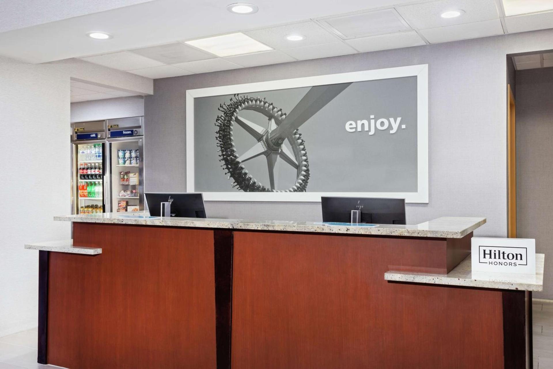 Hampton Inn & Suites Orlando International Drive North photo 4