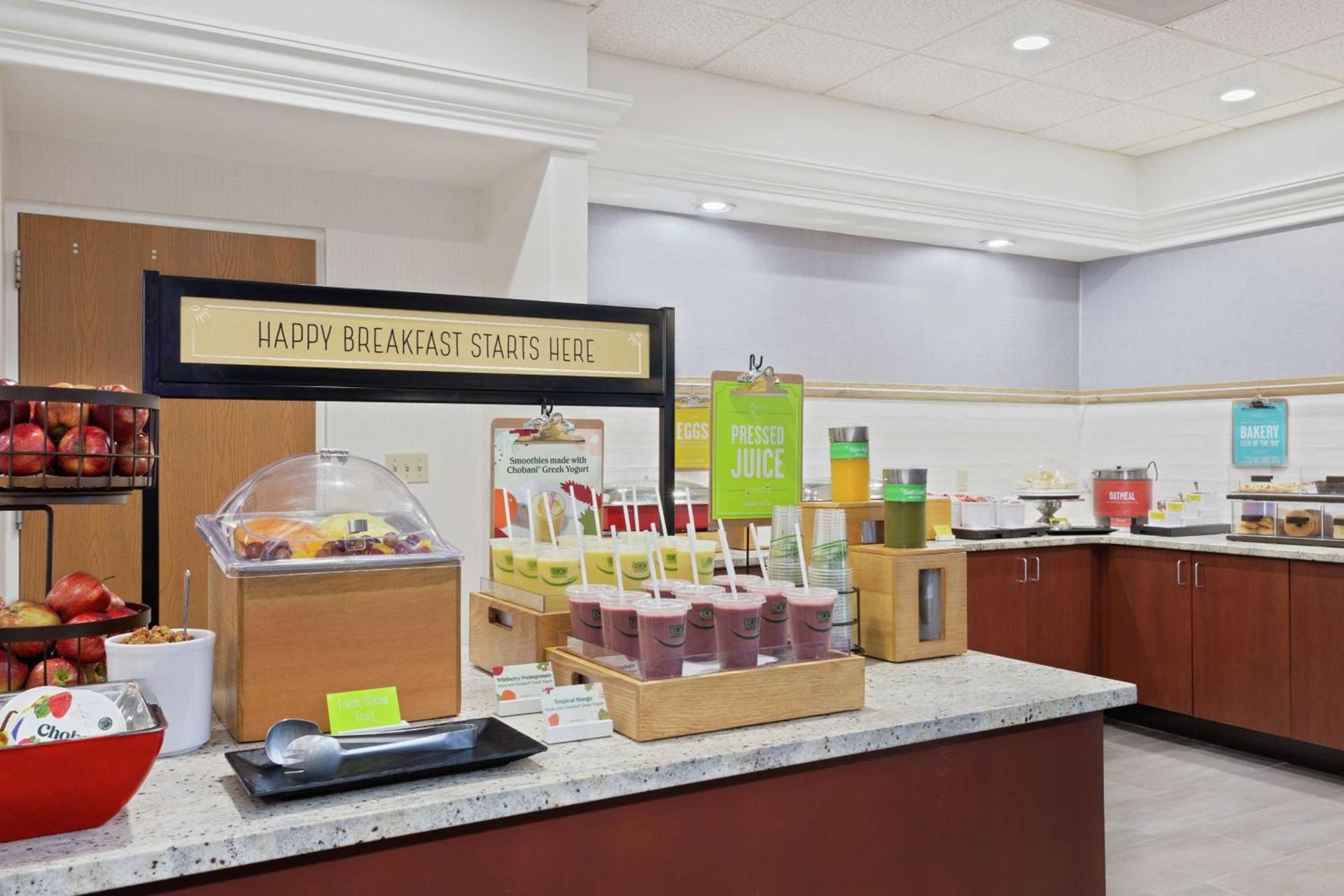 Hampton Inn & Suites Orlando International Drive North photo 10