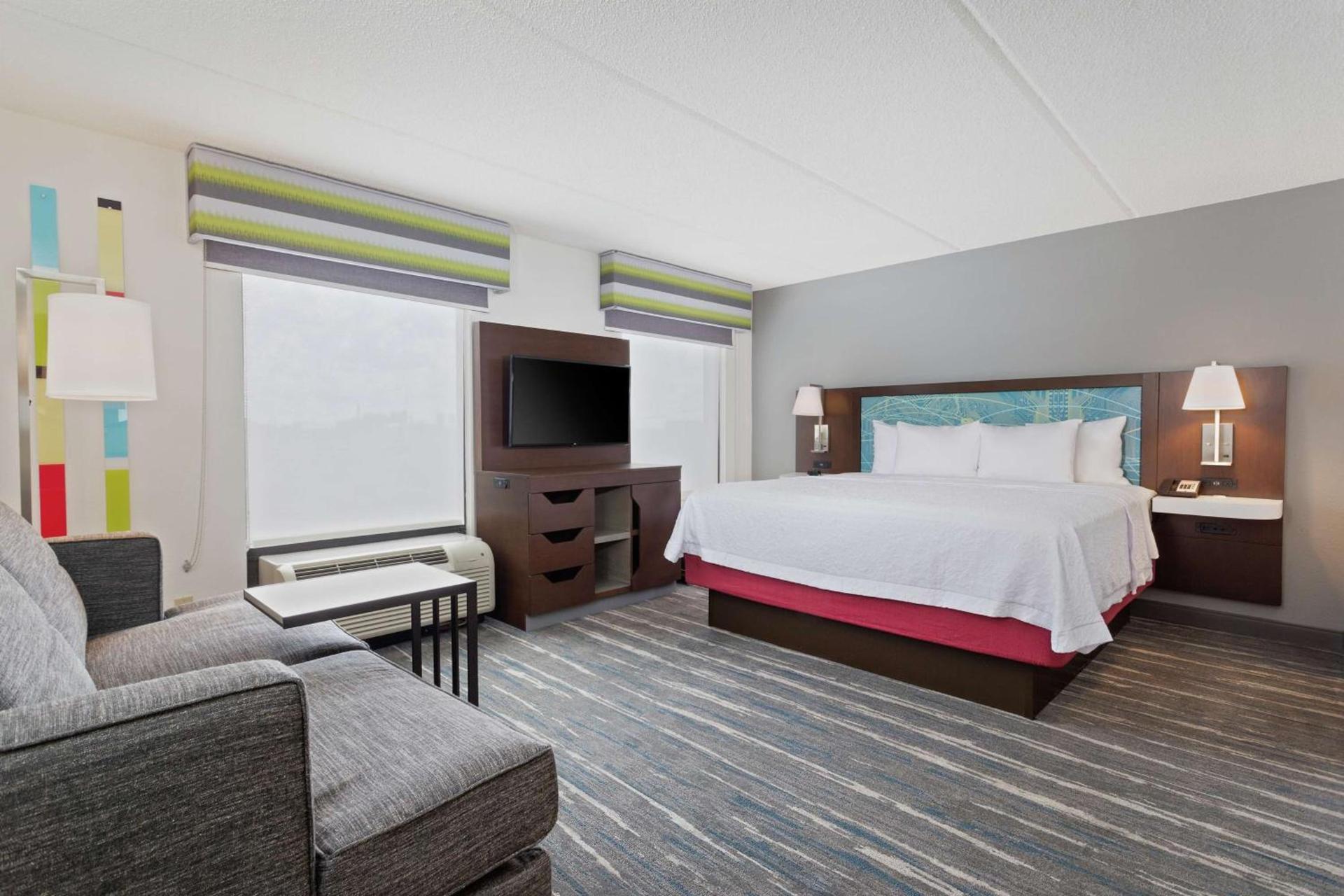 Hampton Inn & Suites Orlando International Drive North photo 42