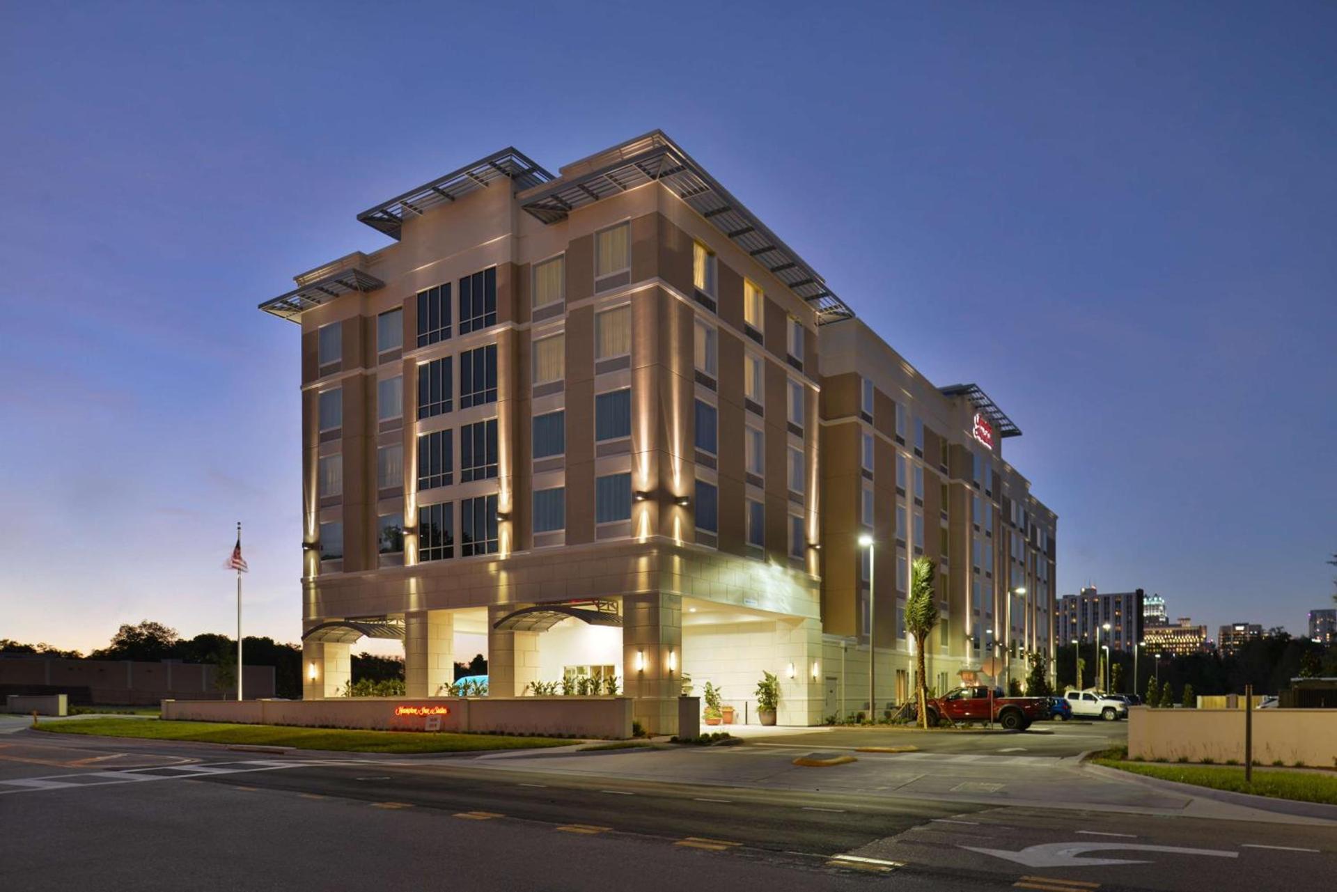 Hampton Inn & Suites Orlando/Downtown South - Medical Center photo 17