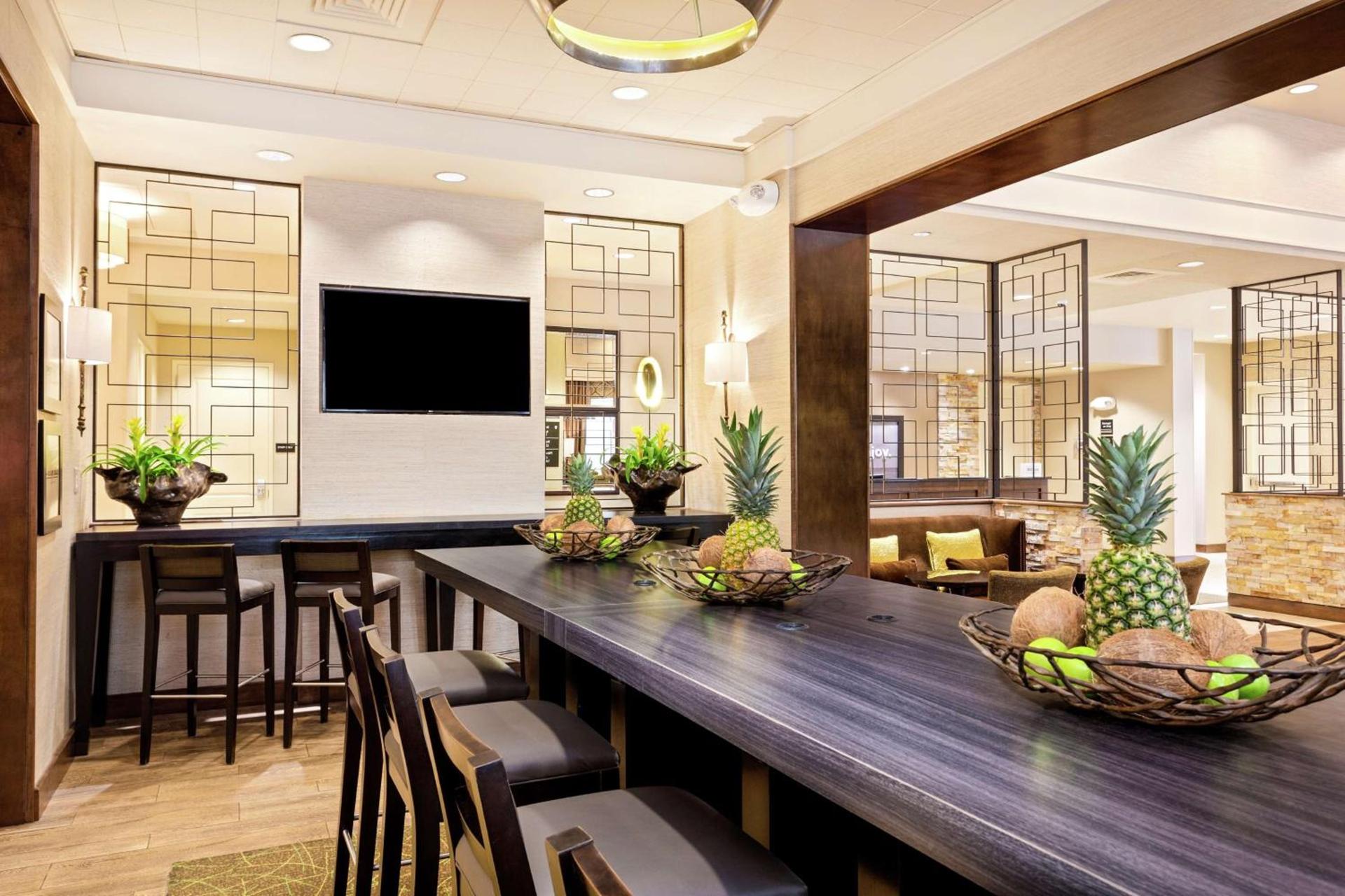 Hampton Inn & Suites Orlando/Downtown South - Medical Center photo 7
