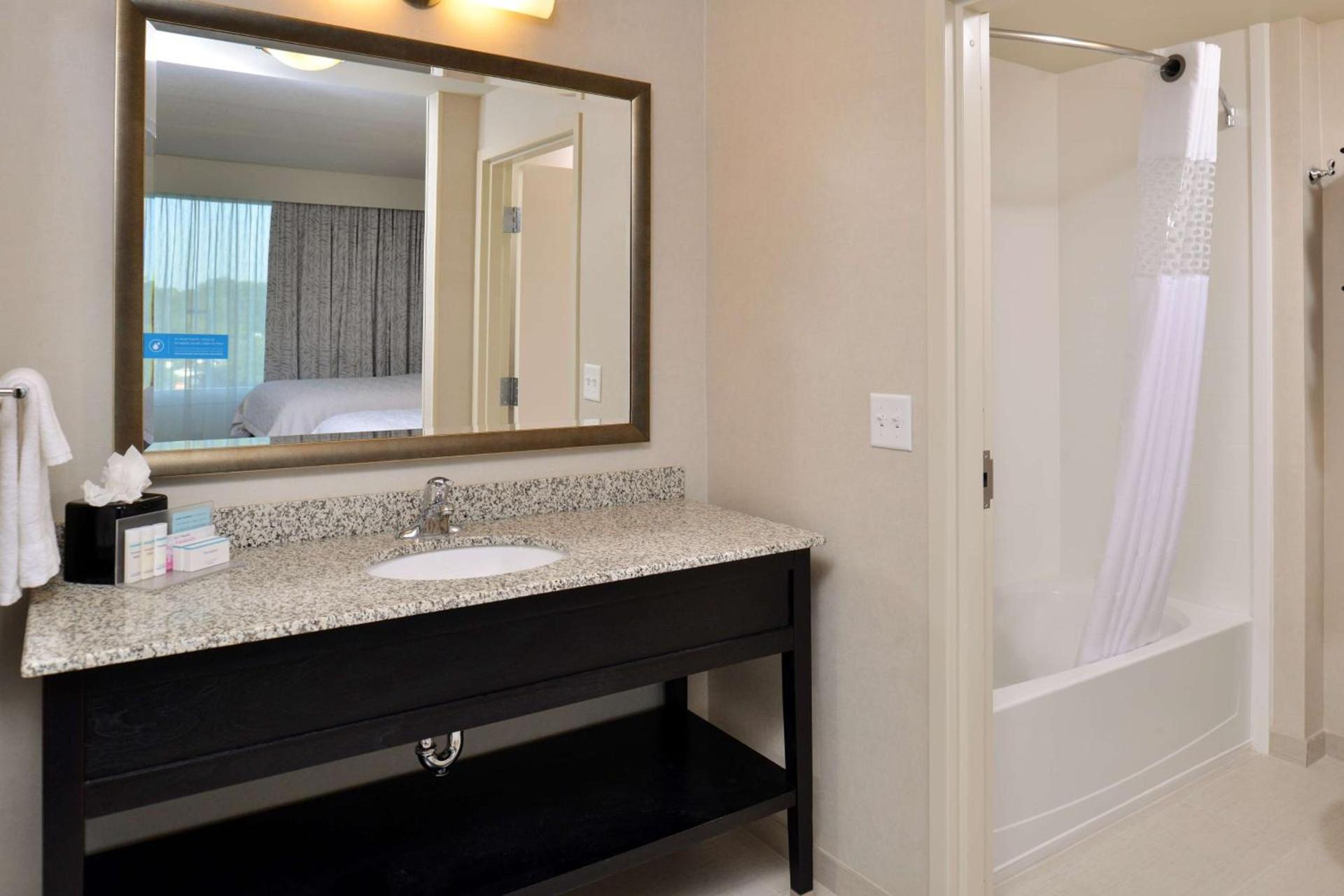Hampton Inn & Suites Orlando/Downtown South - Medical Center photo 18
