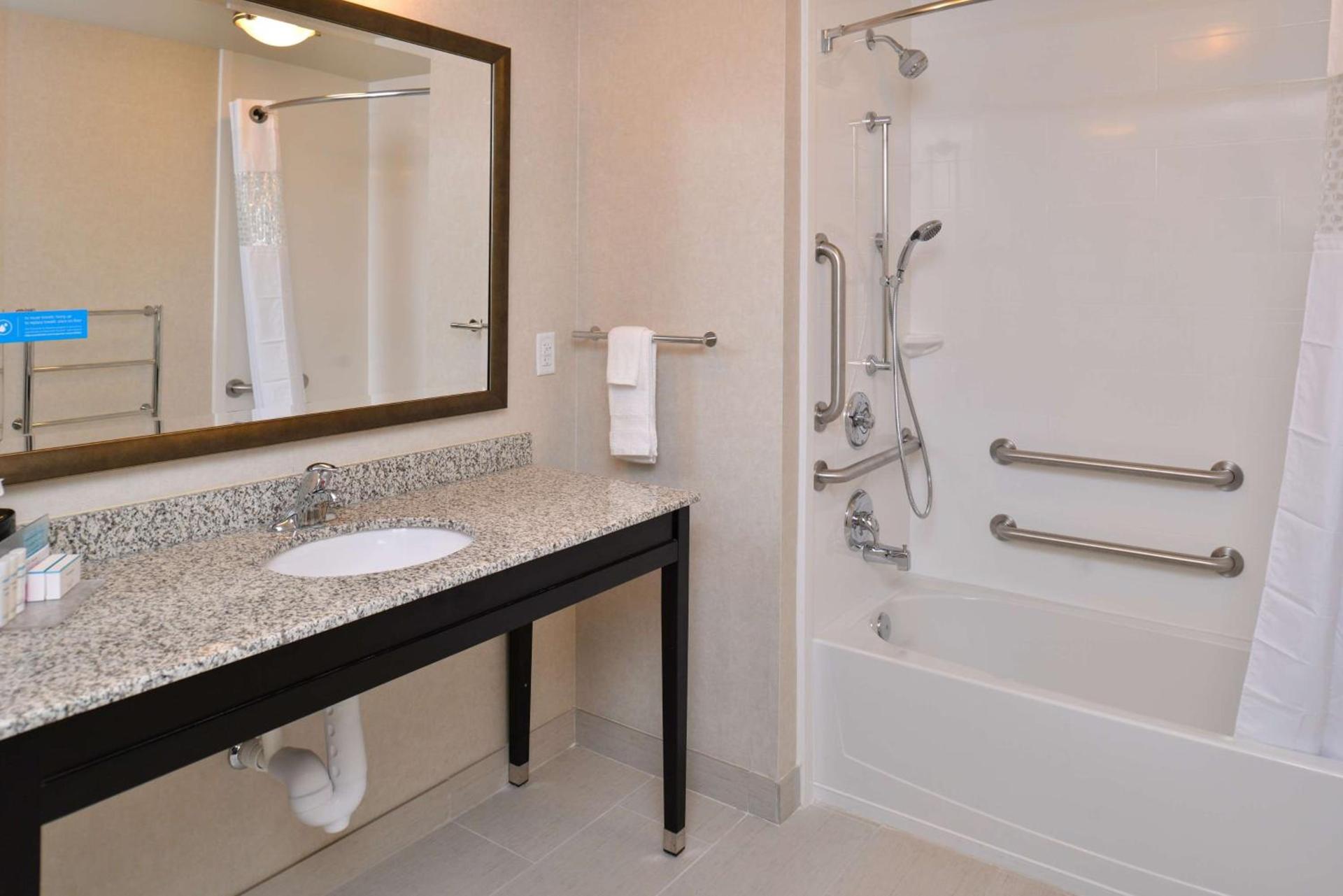 Hampton Inn & Suites Orlando/Downtown South - Medical Center photo 24