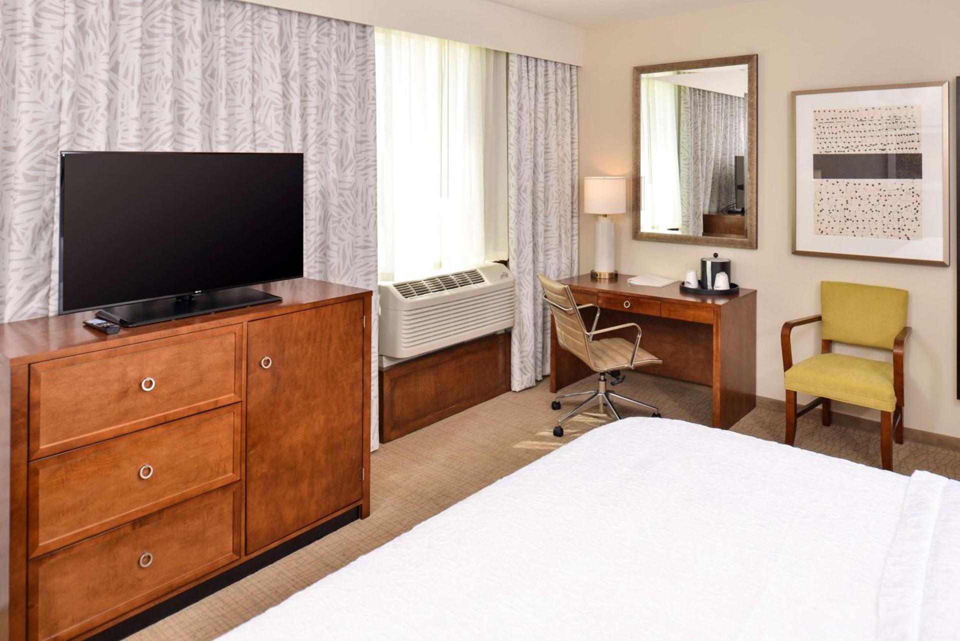 Hampton Inn & Suites Orlando/Downtown South - Medical Center photo 30