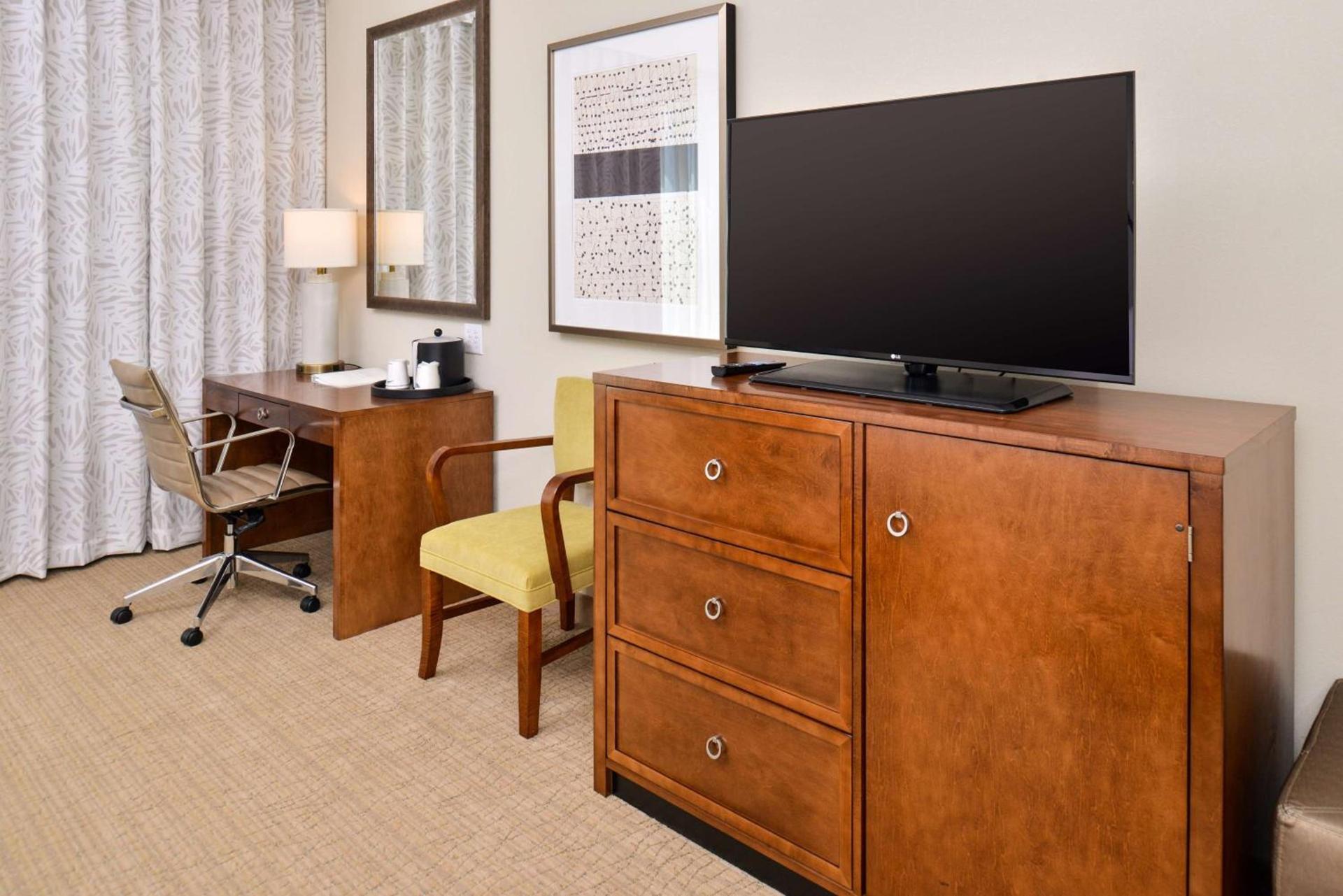 Hampton Inn & Suites Orlando/Downtown South - Medical Center photo 35