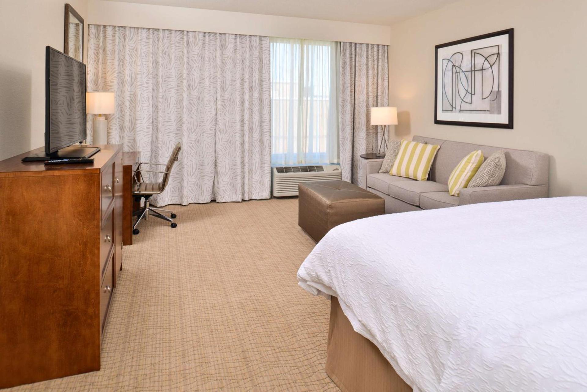 Hampton Inn & Suites Orlando/Downtown South - Medical Center photo 39