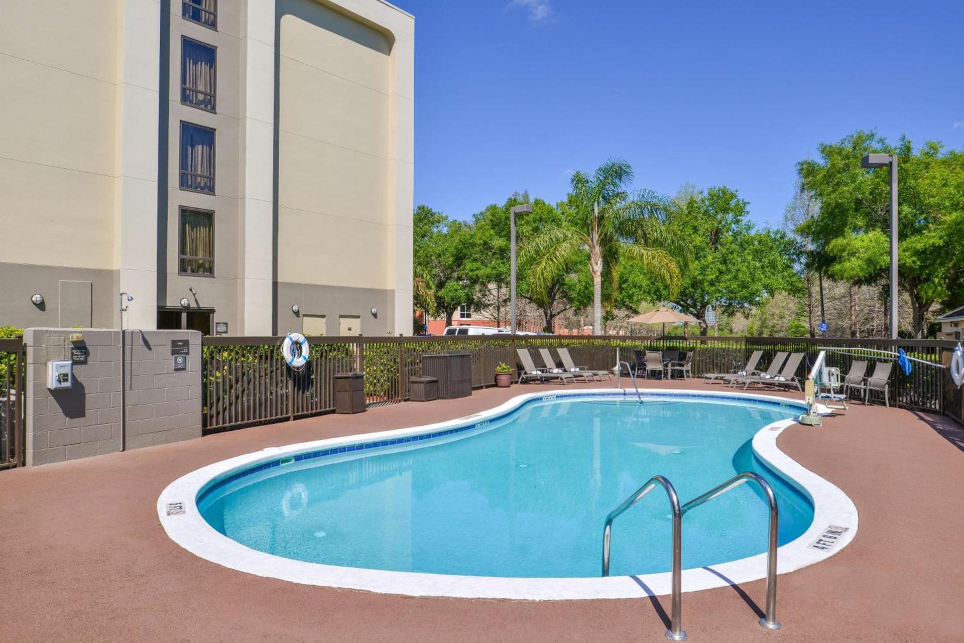 Hampton Inn Closest to Universal Orlando photo 9