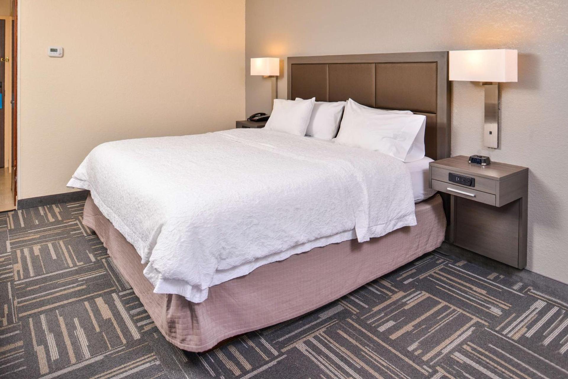 Hampton Inn Closest to Universal Orlando photo 25