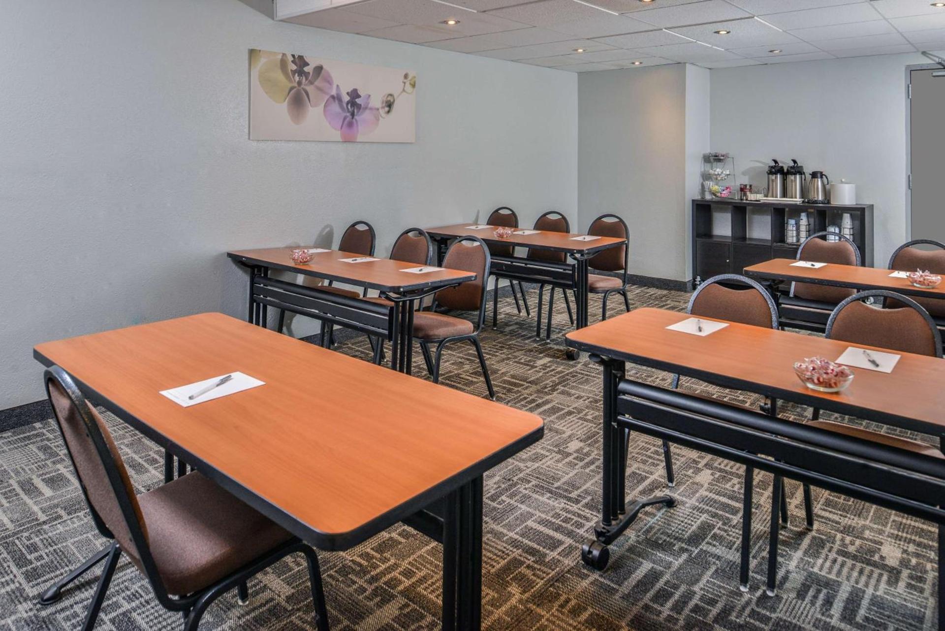Hampton Inn Closest to Universal Orlando photo 37