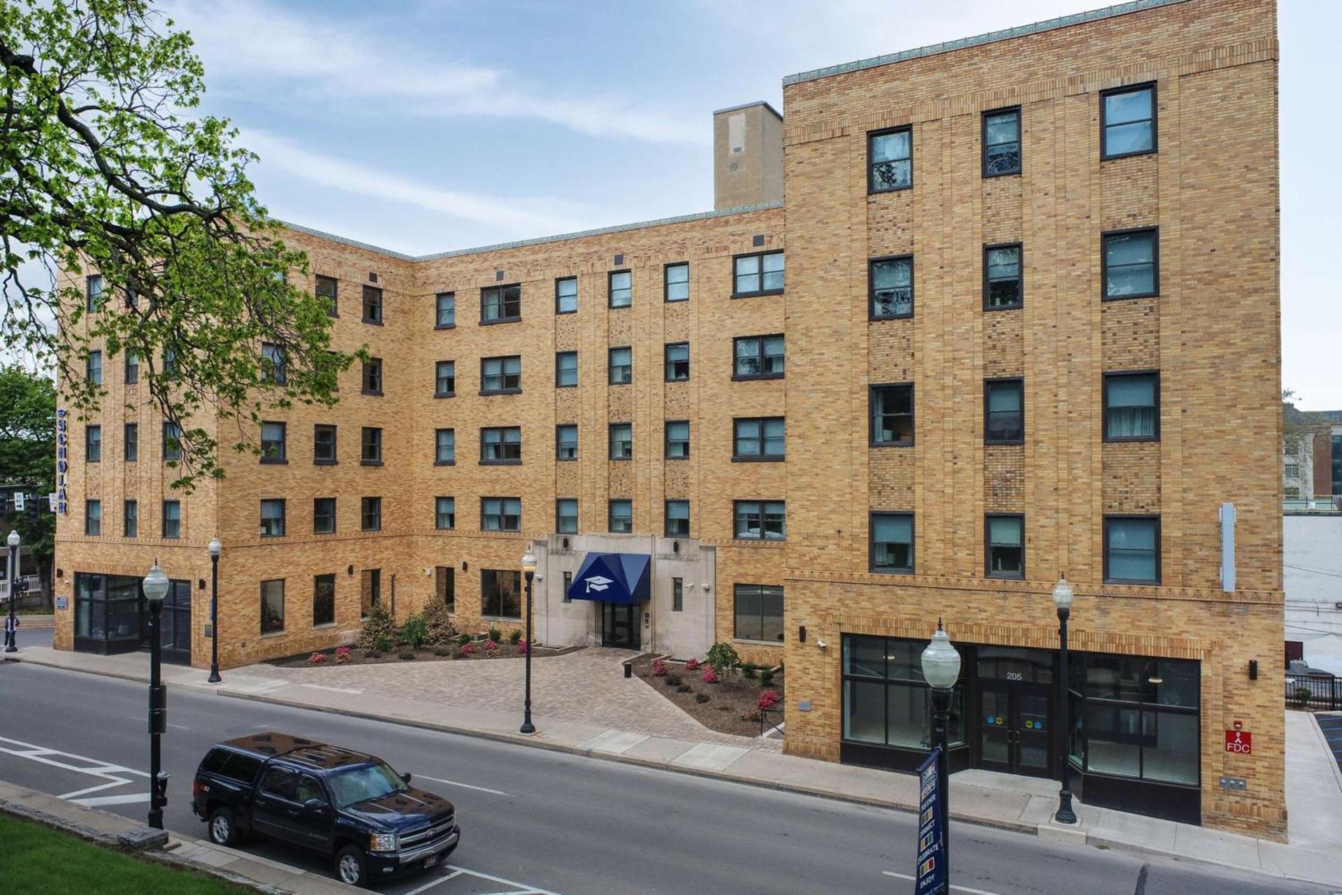 Scholar State College, Tapestry Collection by Hilton — hotel in State College