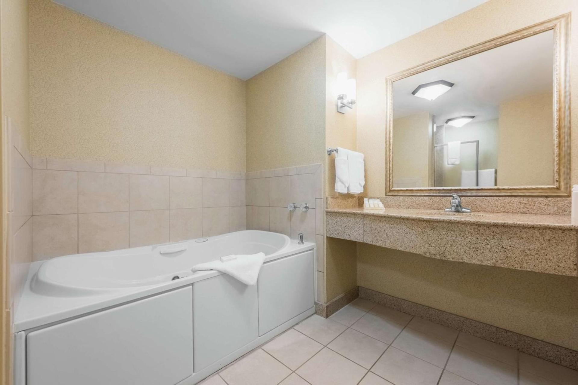 Hilton Garden Inn Meridian photo 27