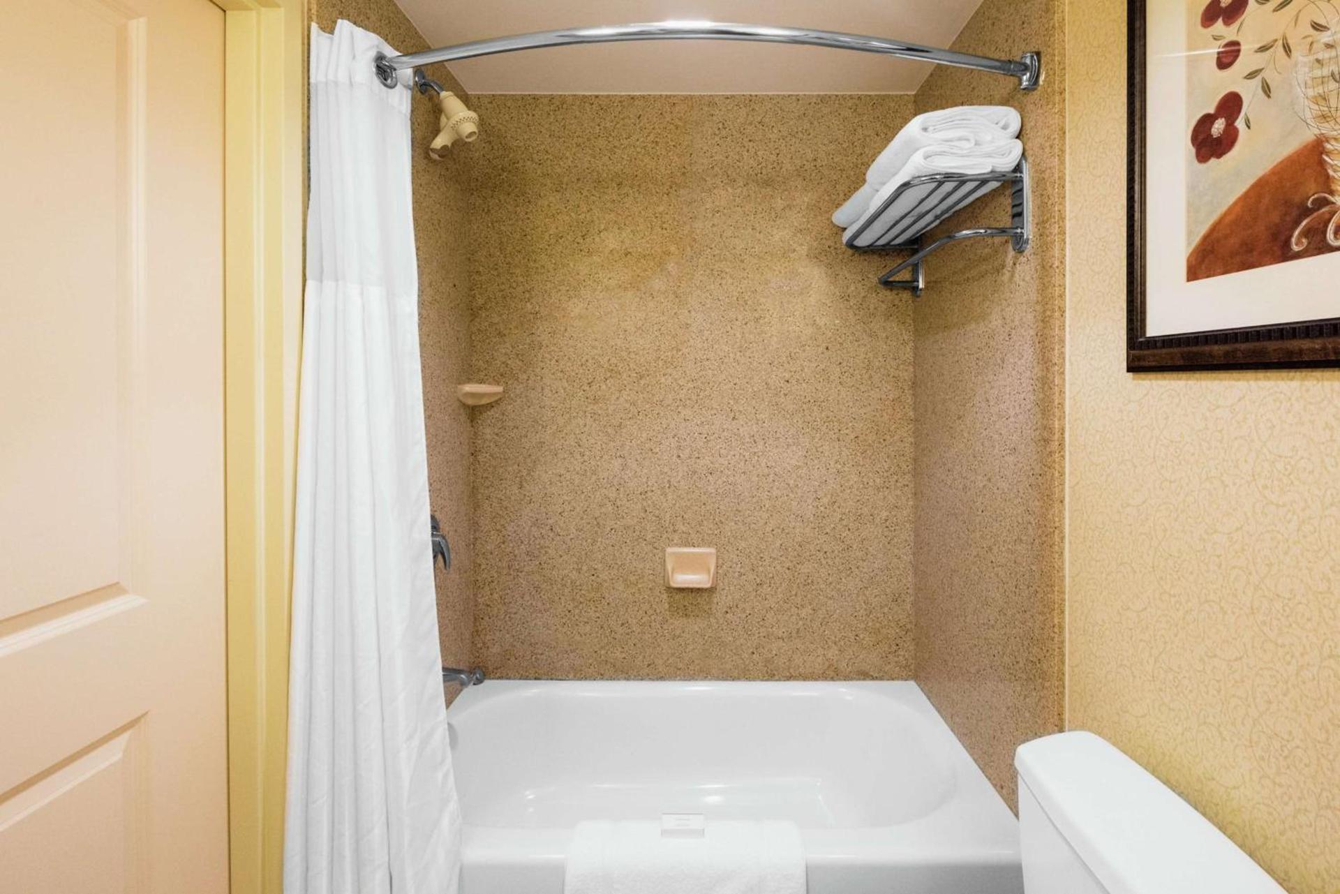 Hilton Garden Inn Meridian photo 29