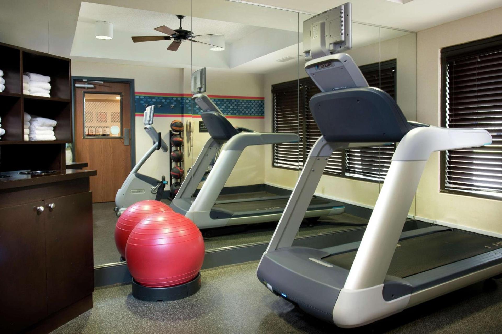 Hampton Inn Memphis/Collierville photo 12