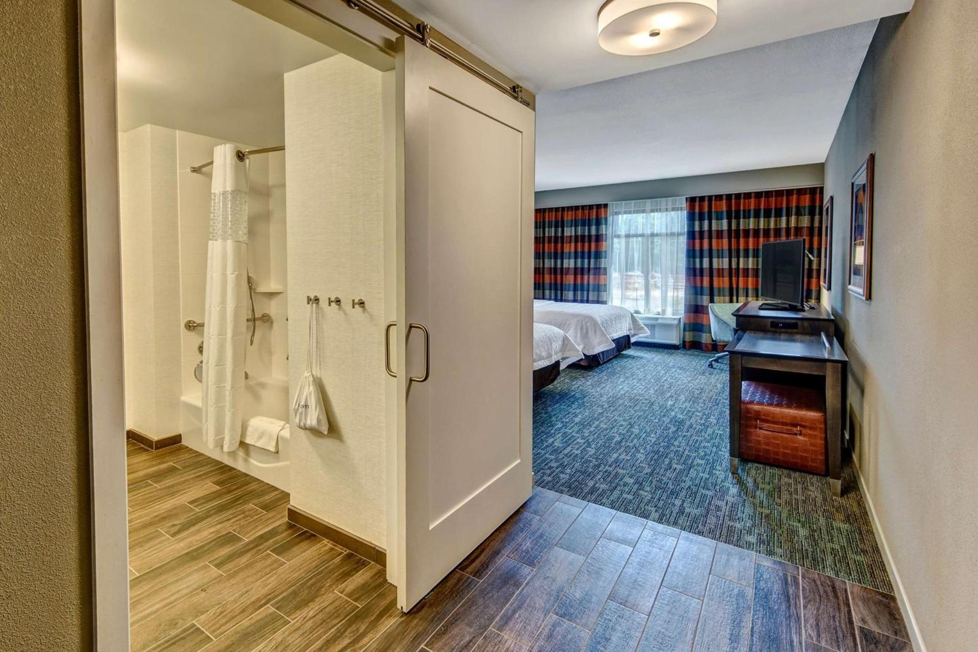 Hampton Inn & Suites Memphis Germantown photo 30