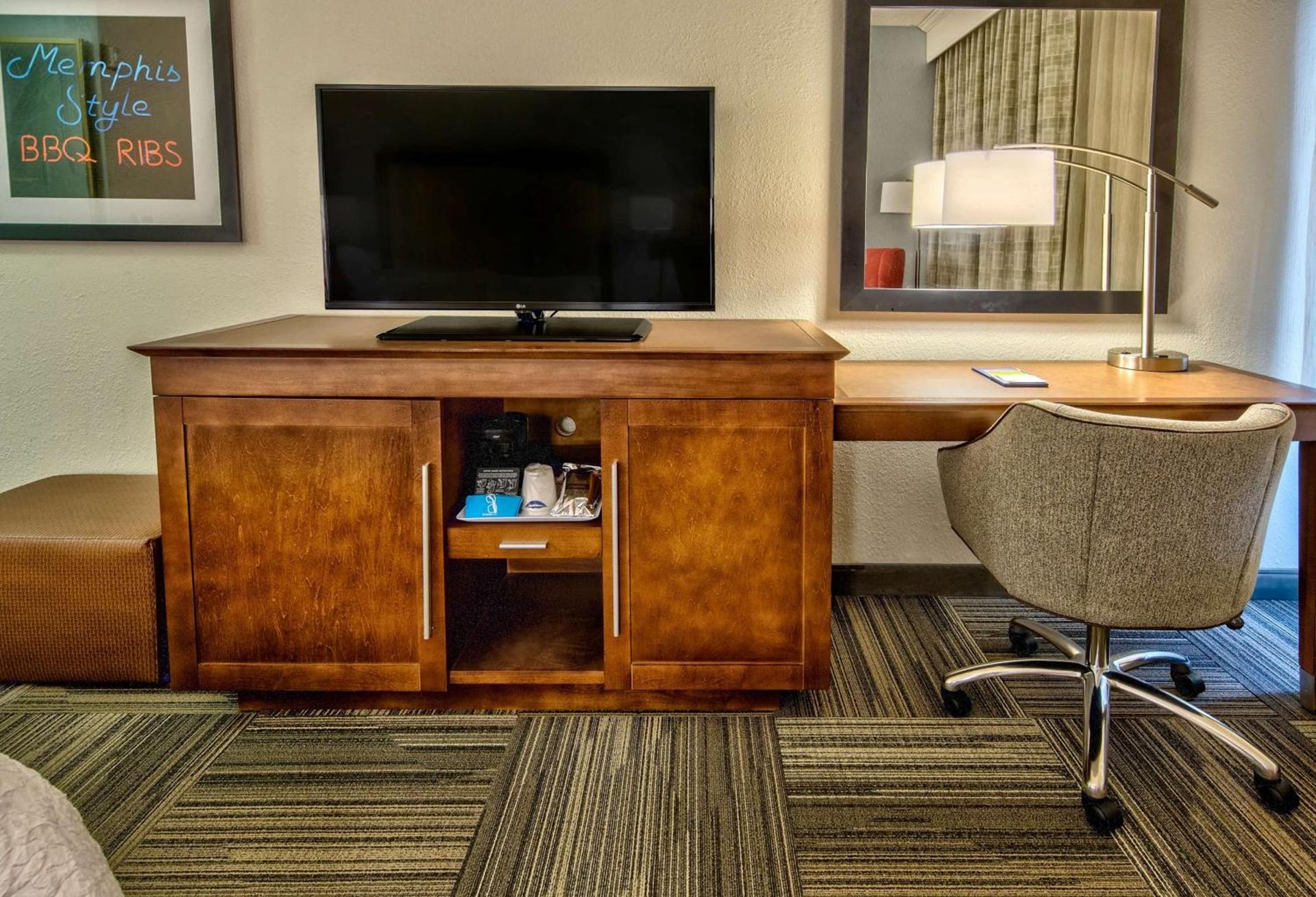 Hampton Inn Memphis / Southaven photo 15