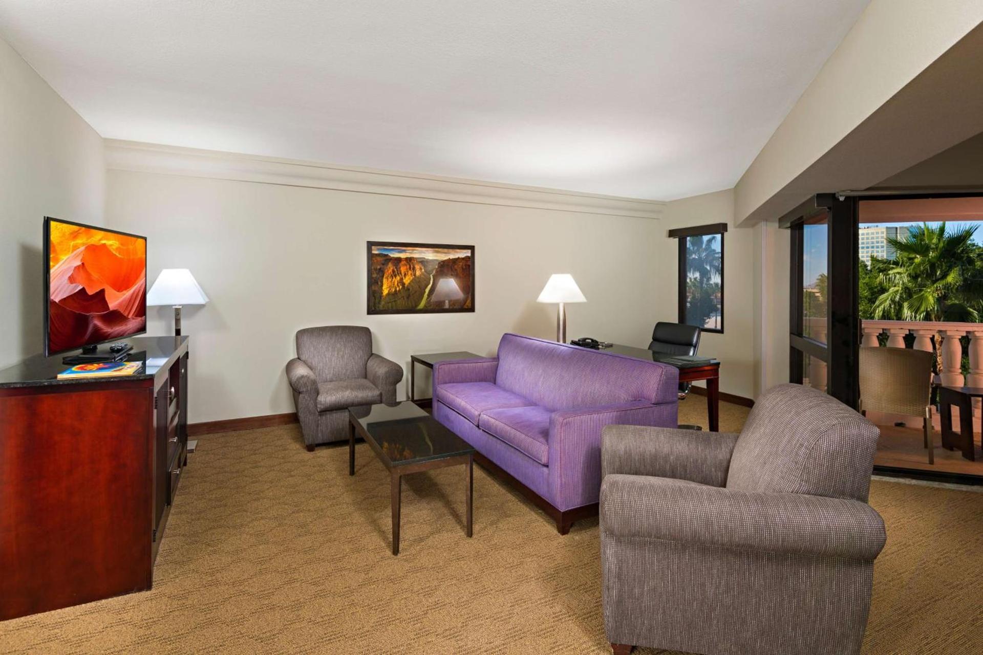 Doubletree by Hilton Phoenix Mesa photo 36