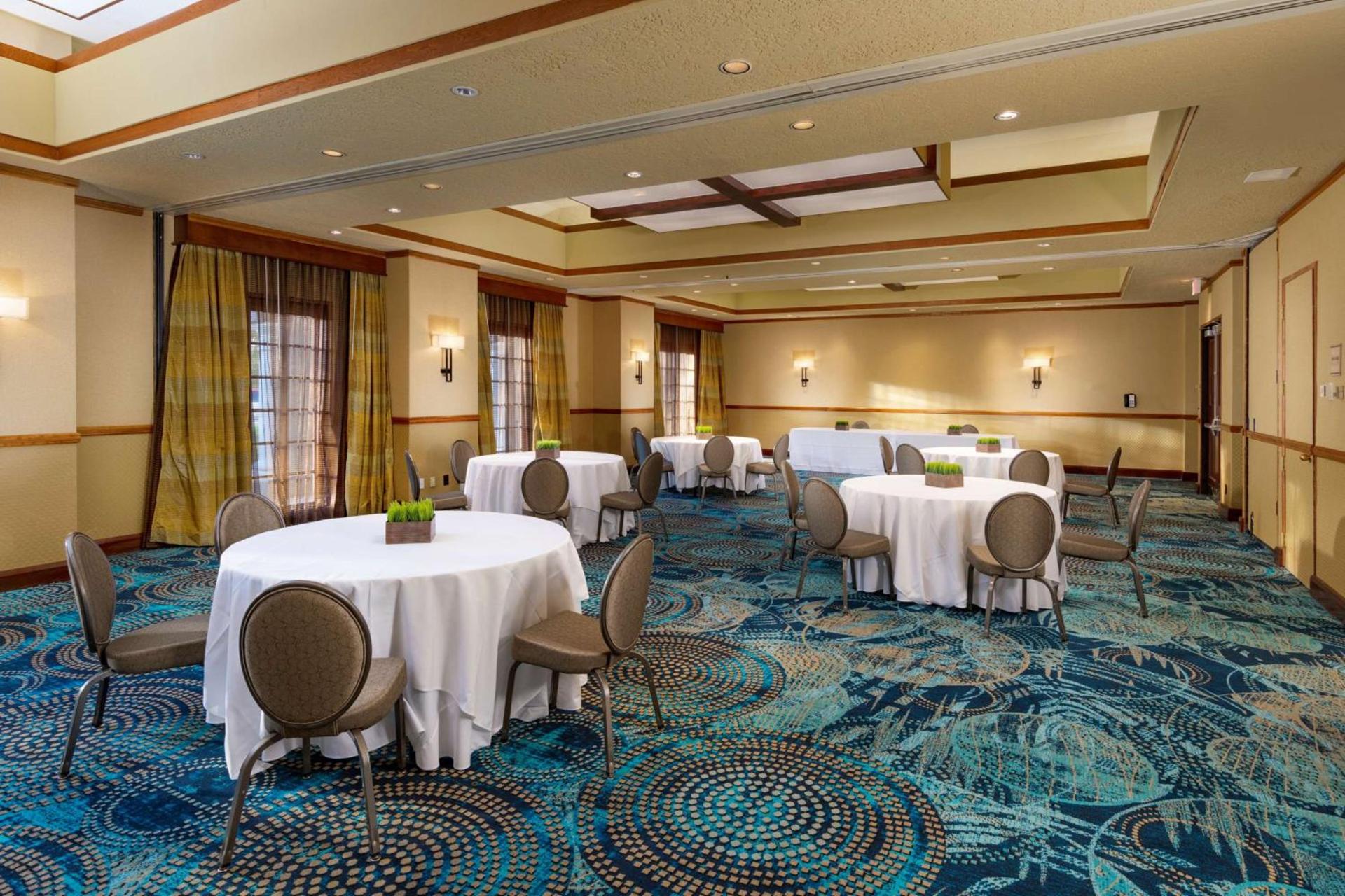 Doubletree by Hilton Phoenix Mesa photo 59