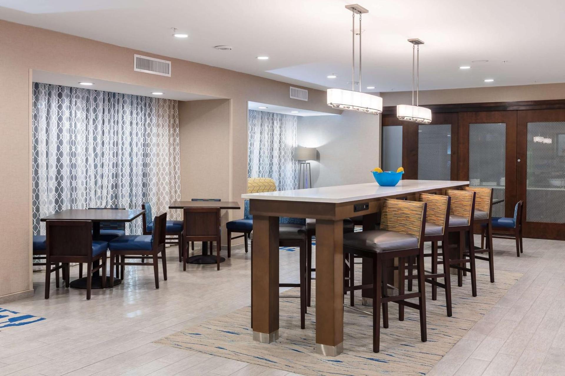 Hampton Inn Wetumpka photo 7