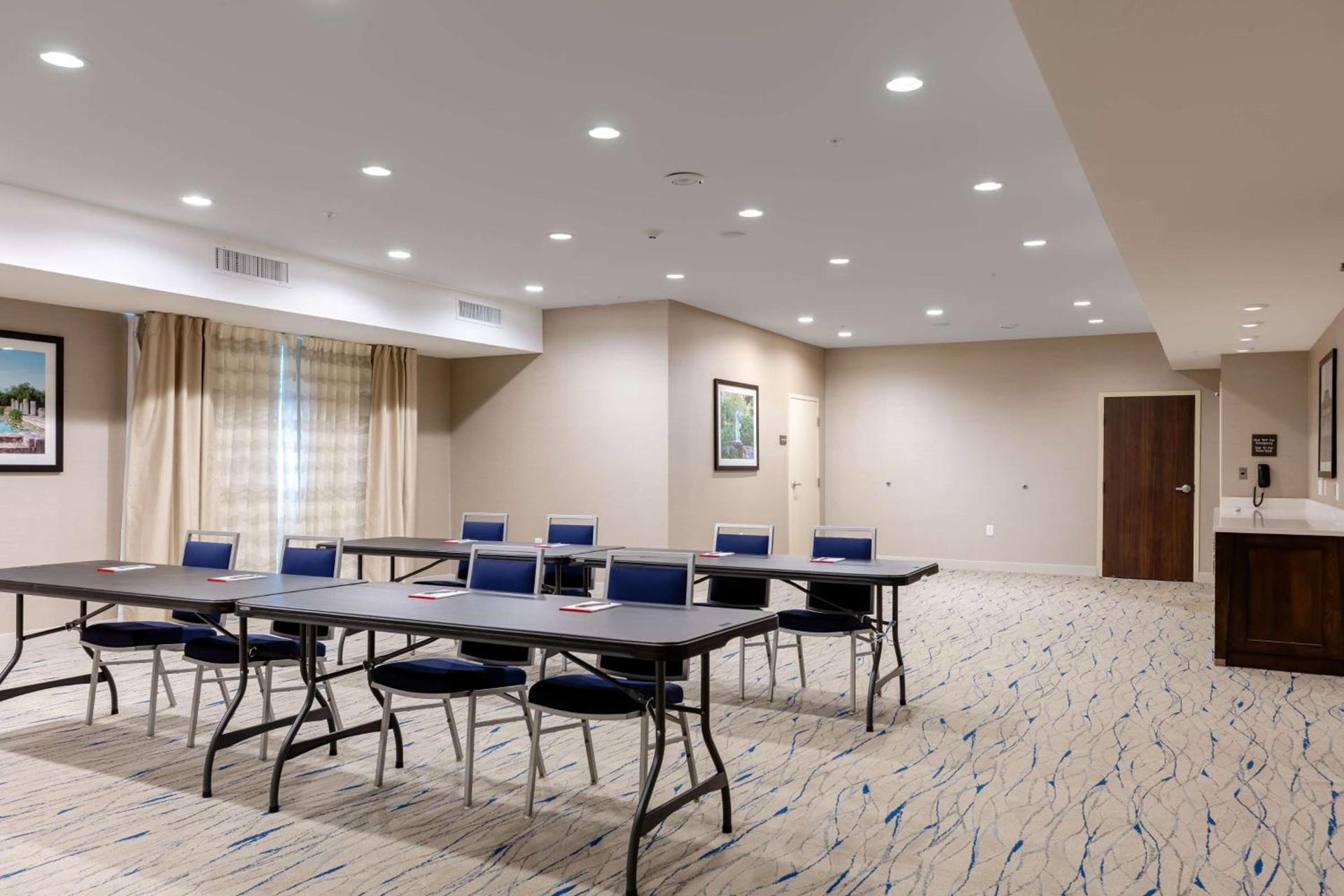 Hampton Inn Wetumpka photo 34